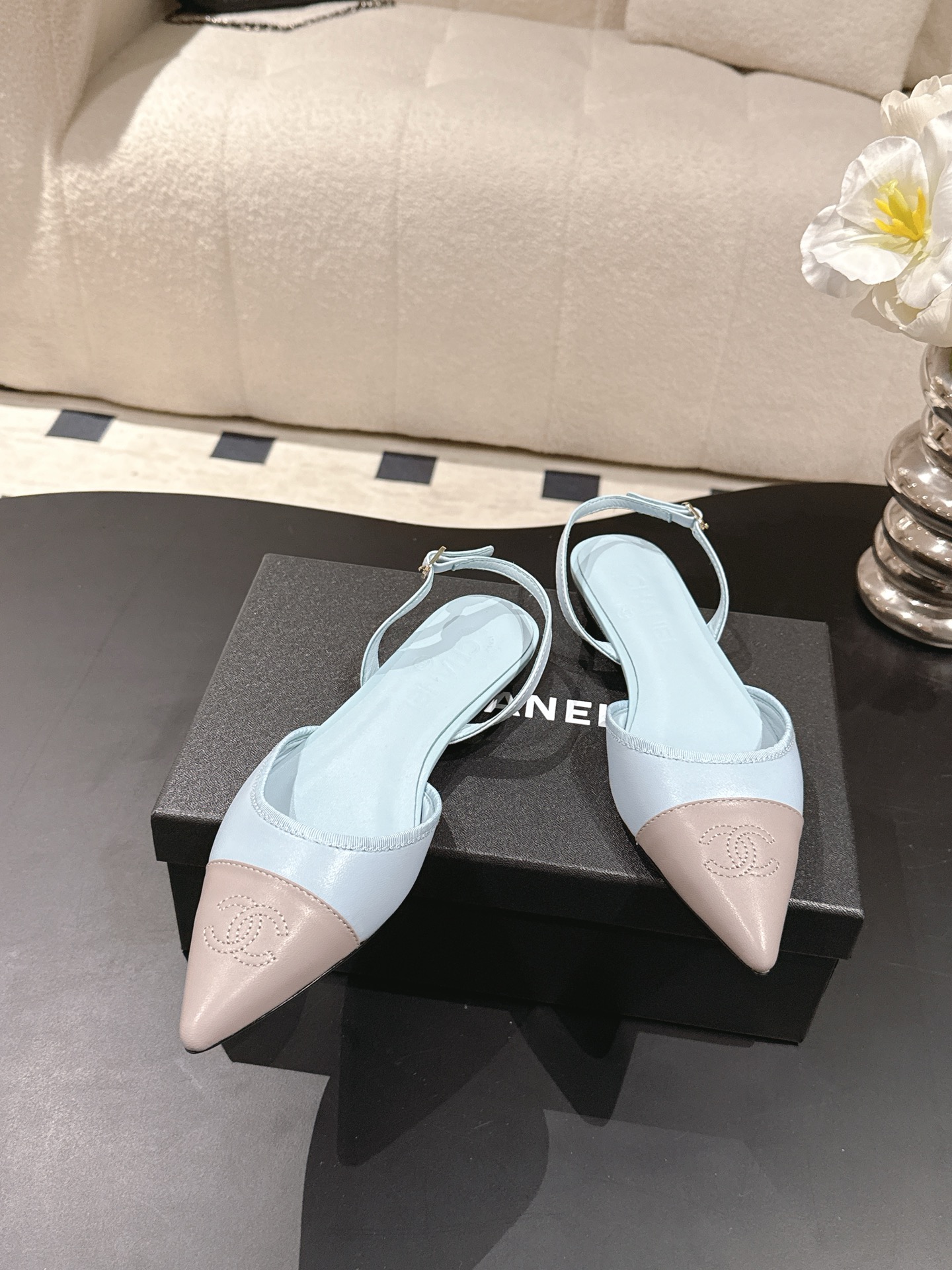 Chanel 𝐁𝐫𝐚𝐧𝐝：𝐂𝐇𝐀𝐍*𝐋