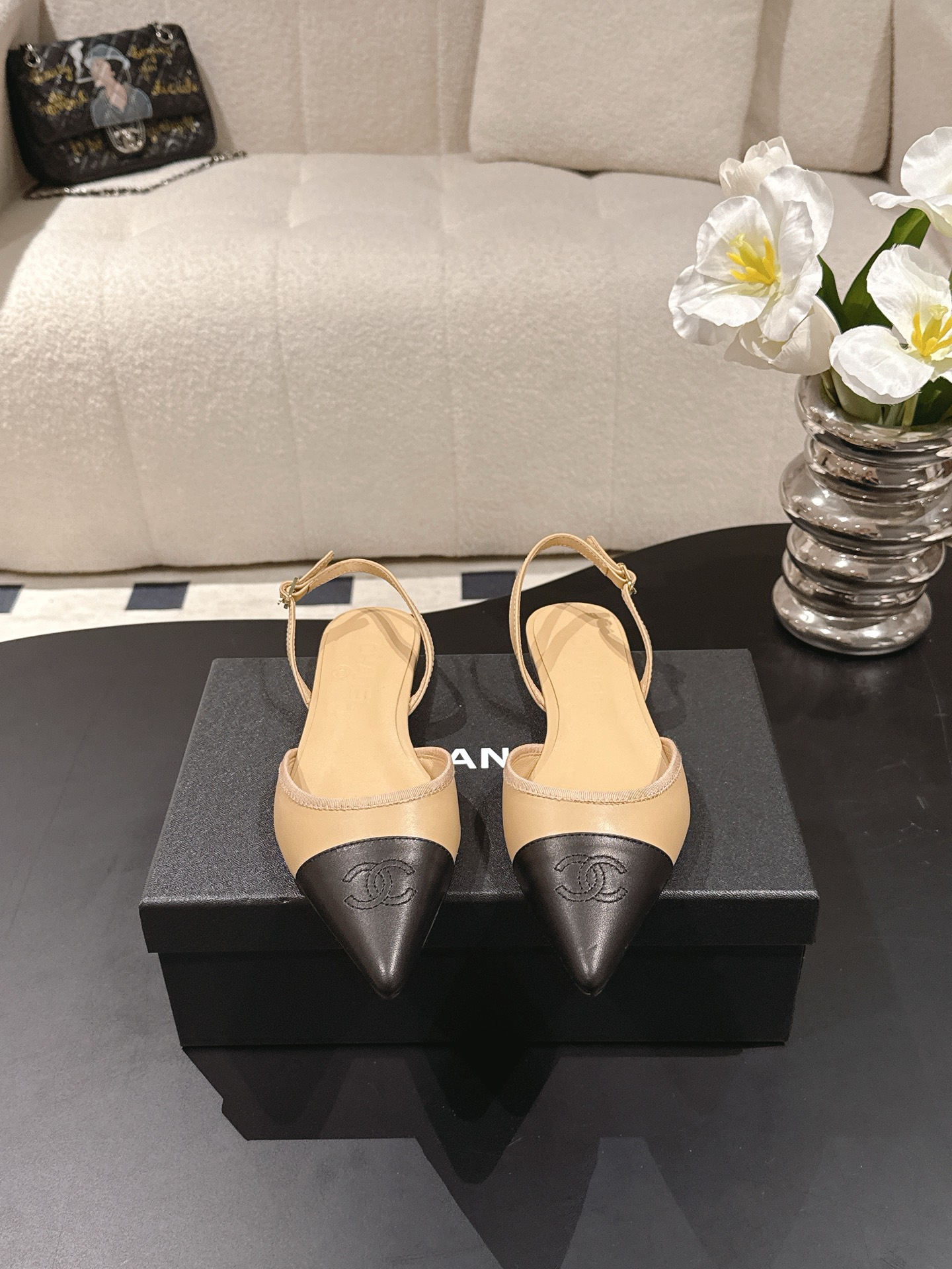 Chanel 𝐁𝐫𝐚𝐧𝐝：𝐂𝐇𝐀𝐍*𝐋