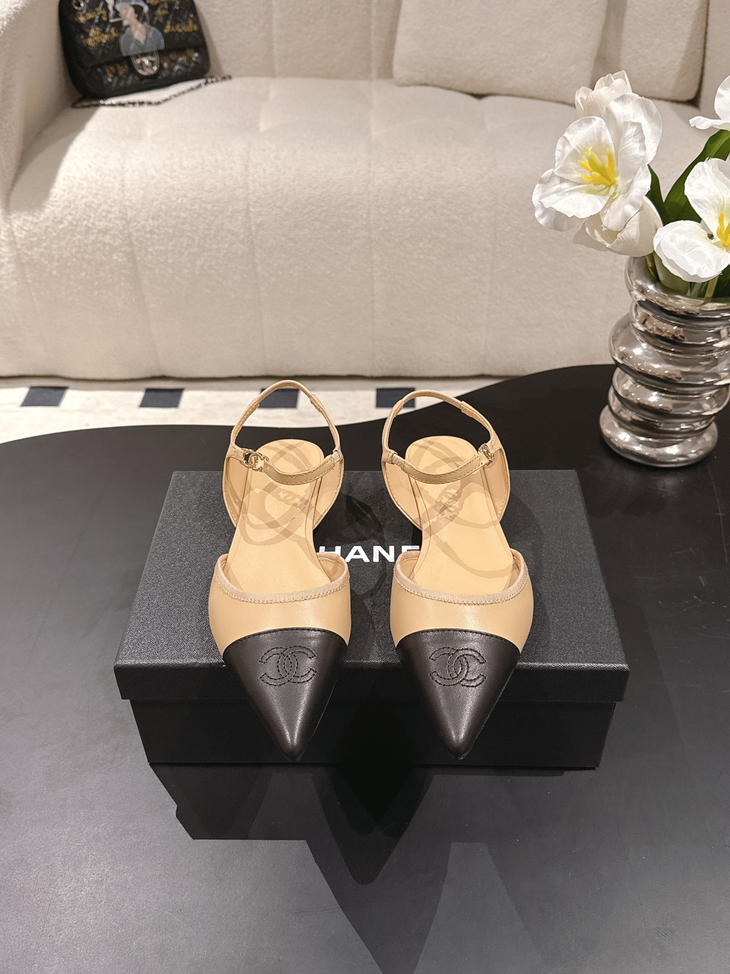 Chanel 𝐁𝐫𝐚𝐧𝐝：𝐂𝐇𝐀𝐍*𝐋