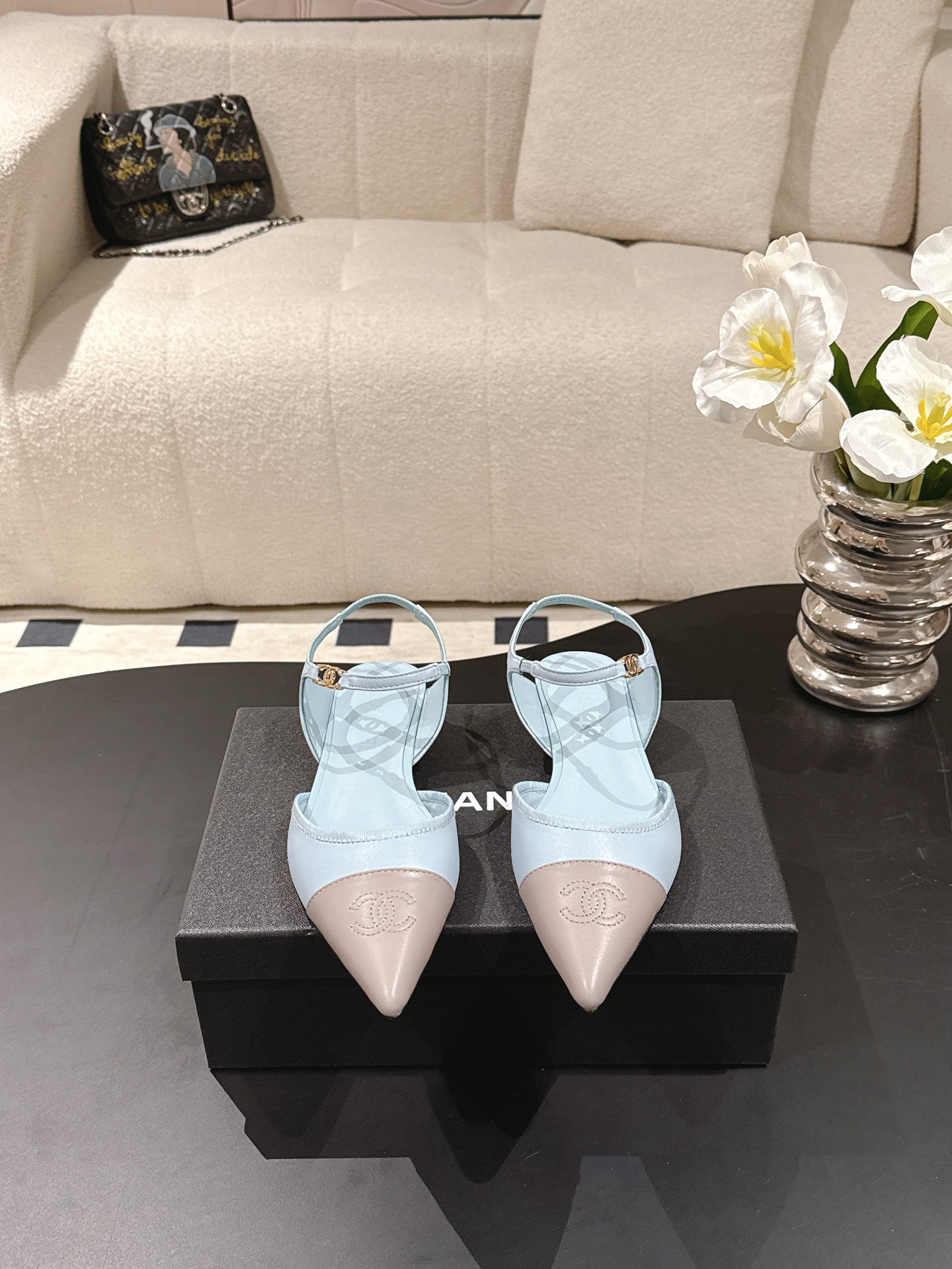 Chanel 𝐁𝐫𝐚𝐧𝐝：𝐂𝐇𝐀𝐍*𝐋