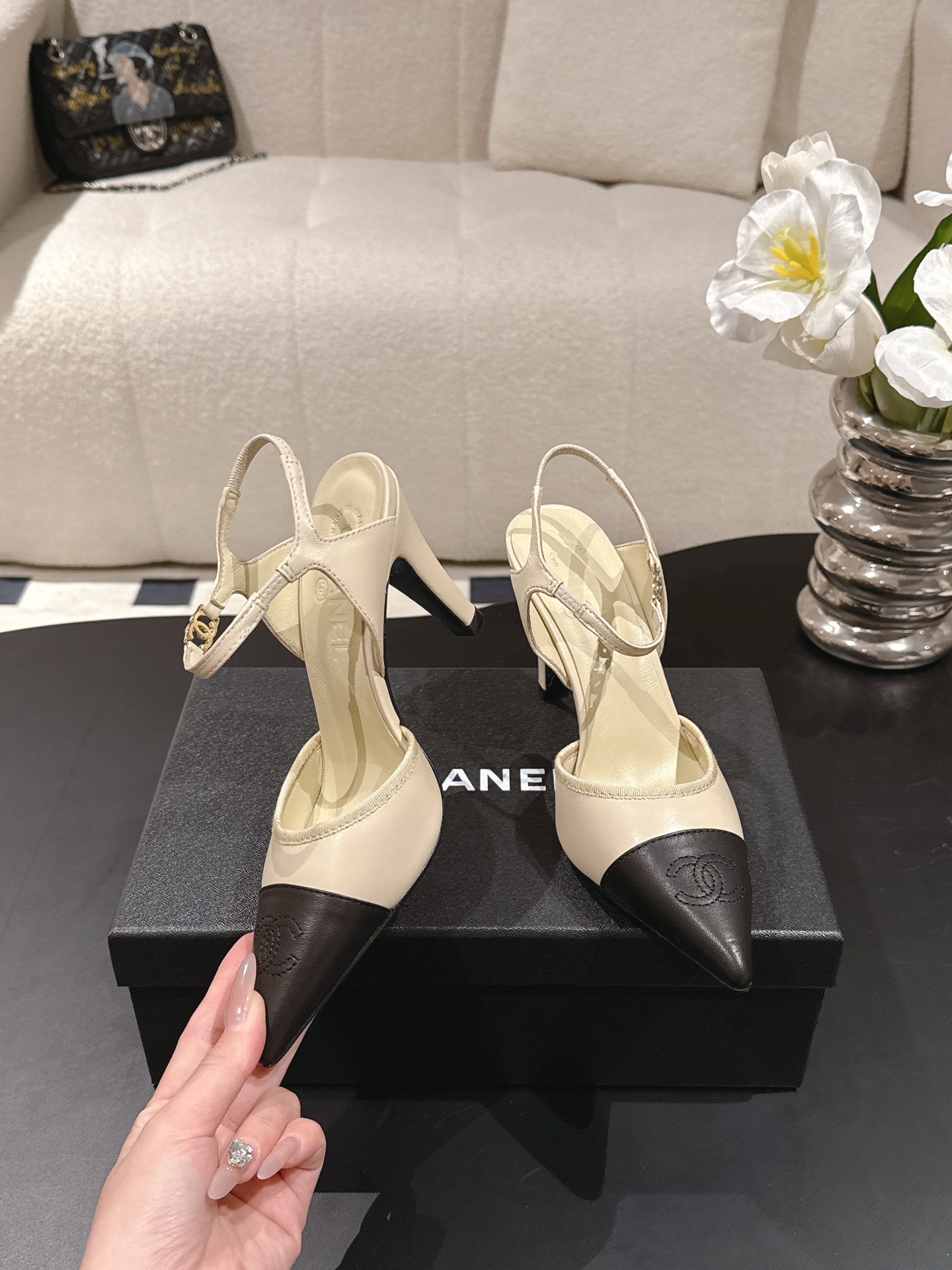 Chanel 𝐁𝐫𝐚𝐧𝐝：𝐂𝐇𝐀𝐍*𝐋