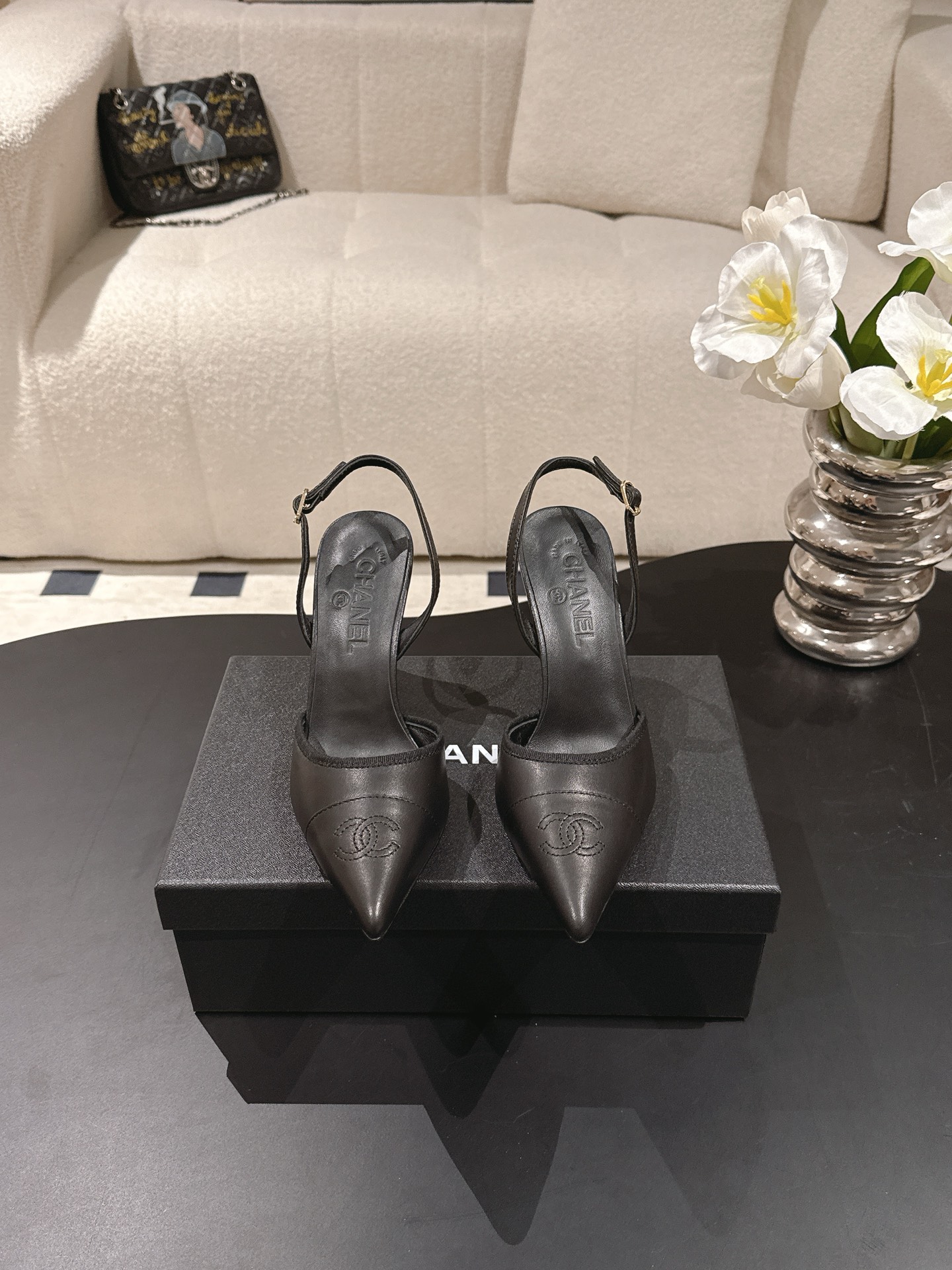 Chanel 𝐁𝐫𝐚𝐧𝐝：𝐂𝐇𝐀𝐍*𝐋