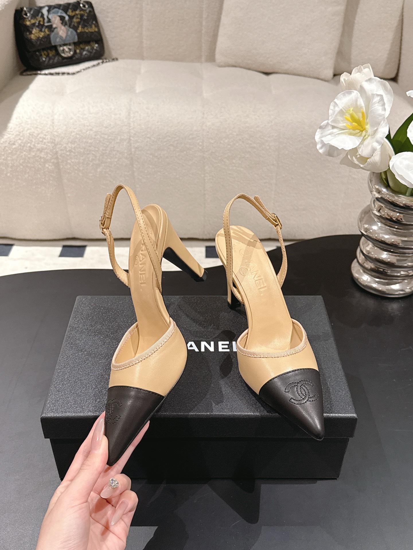Chanel 𝐁𝐫𝐚𝐧𝐝：𝐂𝐇𝐀𝐍*𝐋