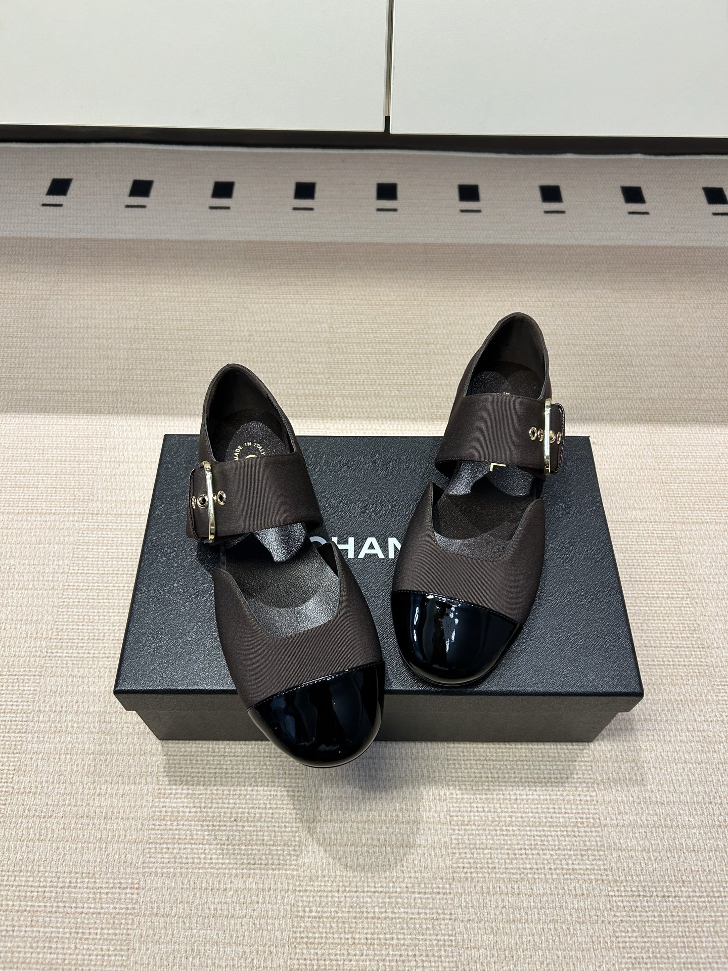Chanel 𝐁𝐫𝐚𝐧𝐝：𝐂𝐇𝐀𝐍*𝐋