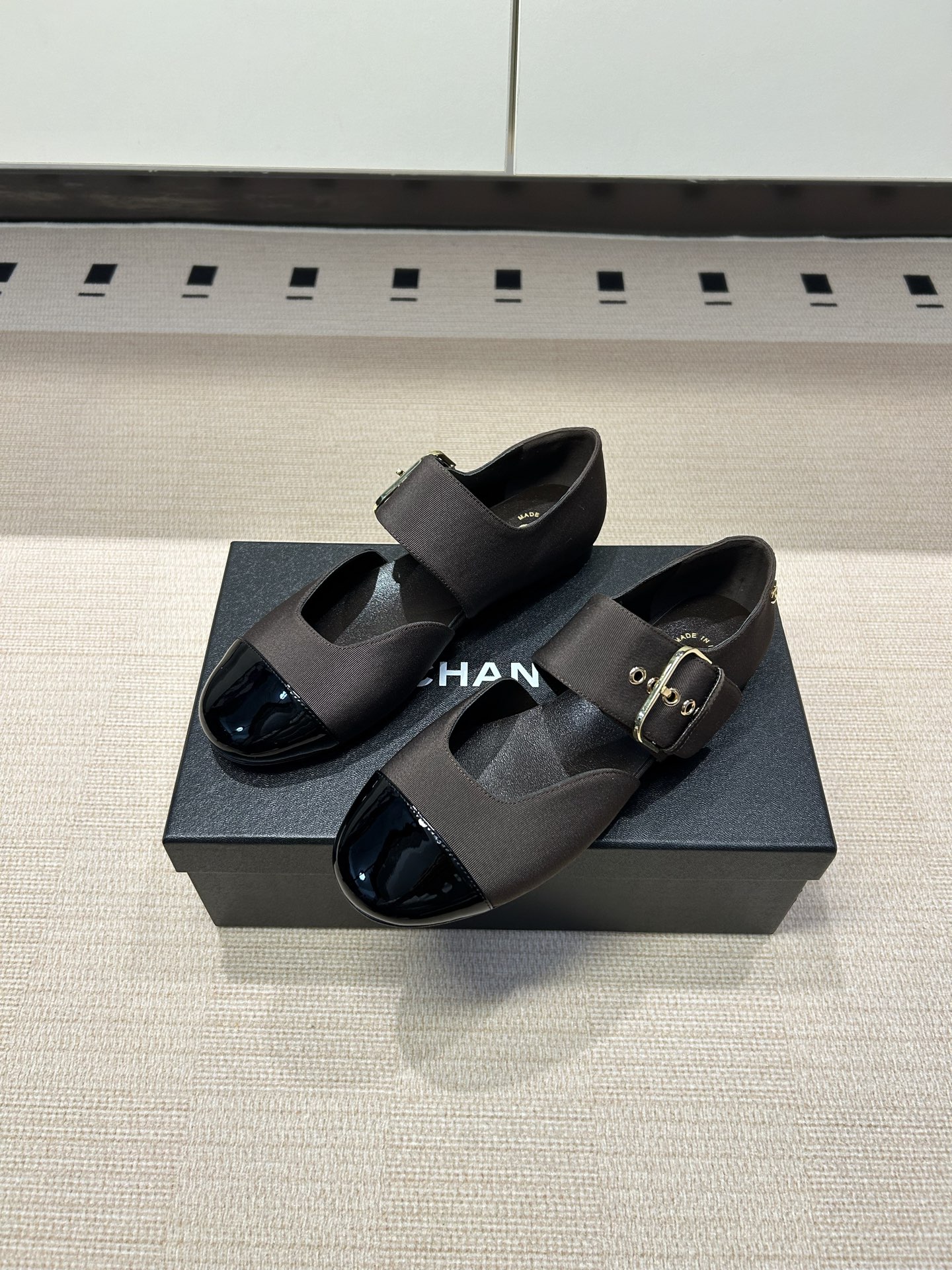 Chanel 𝐁𝐫𝐚𝐧𝐝：𝐂𝐇𝐀𝐍*𝐋