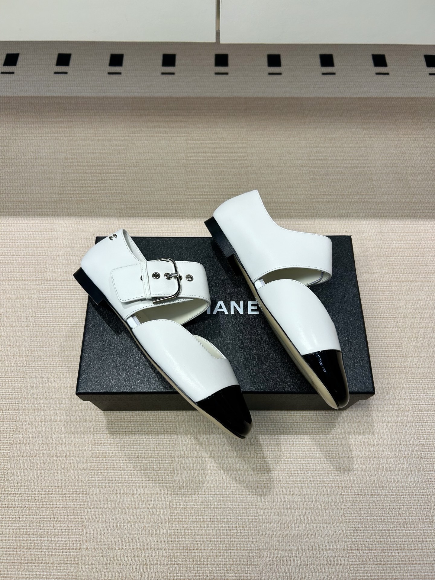 Chanel 𝐁𝐫𝐚𝐧𝐝：𝐂𝐇𝐀𝐍*𝐋