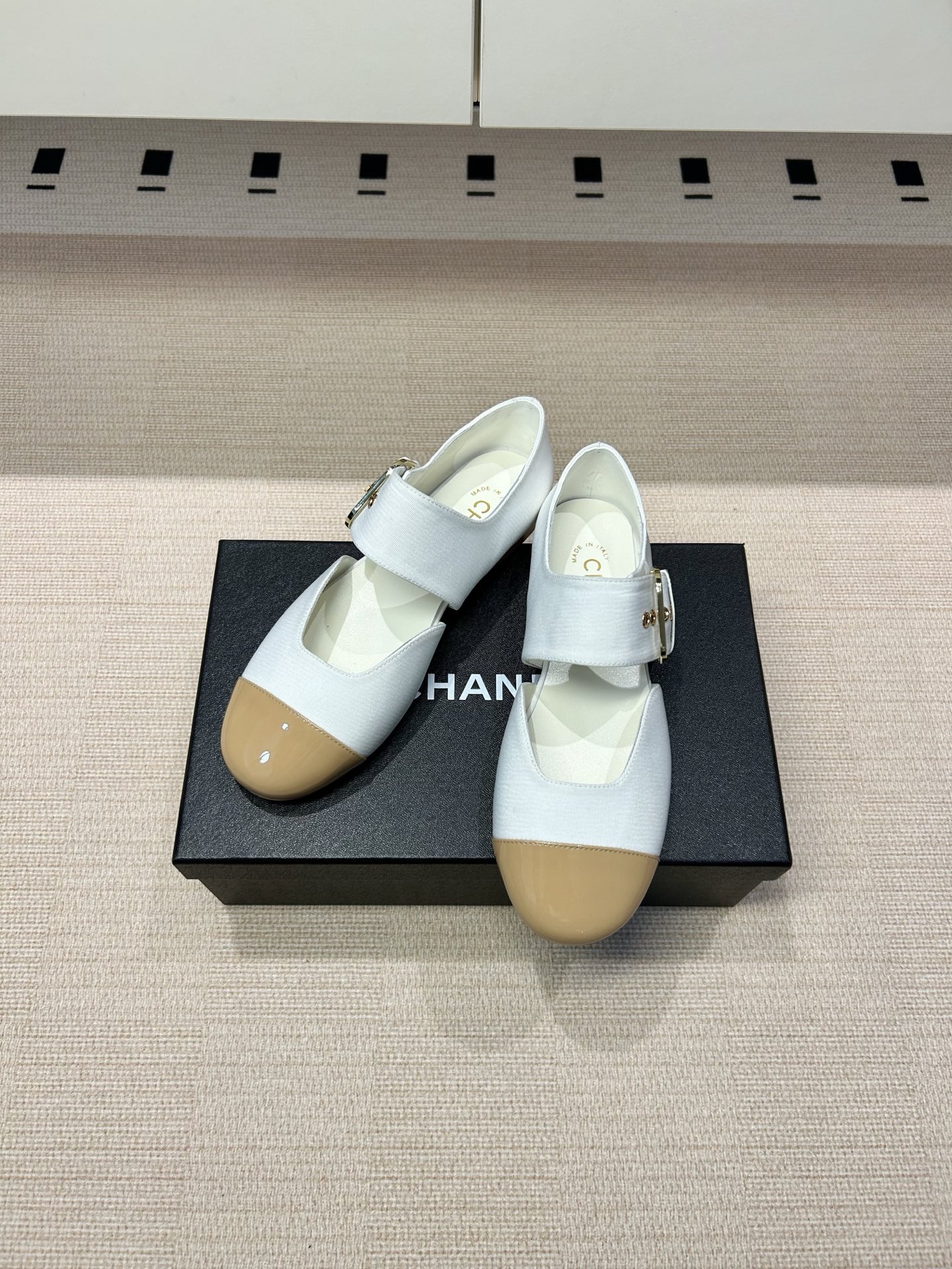 Chanel 𝐁𝐫𝐚𝐧𝐝：𝐂𝐇𝐀𝐍*𝐋