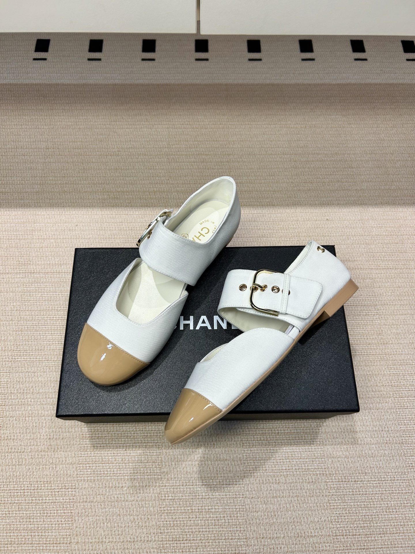Chanel 𝐁𝐫𝐚𝐧𝐝：𝐂𝐇𝐀𝐍*𝐋