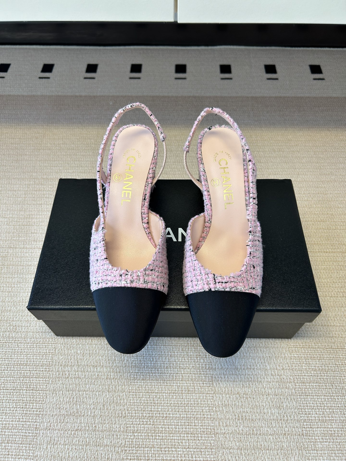 Chanel 𝐁𝐫𝐚𝐧𝐝𝐂𝐡𝐚𝐧*𝐥
