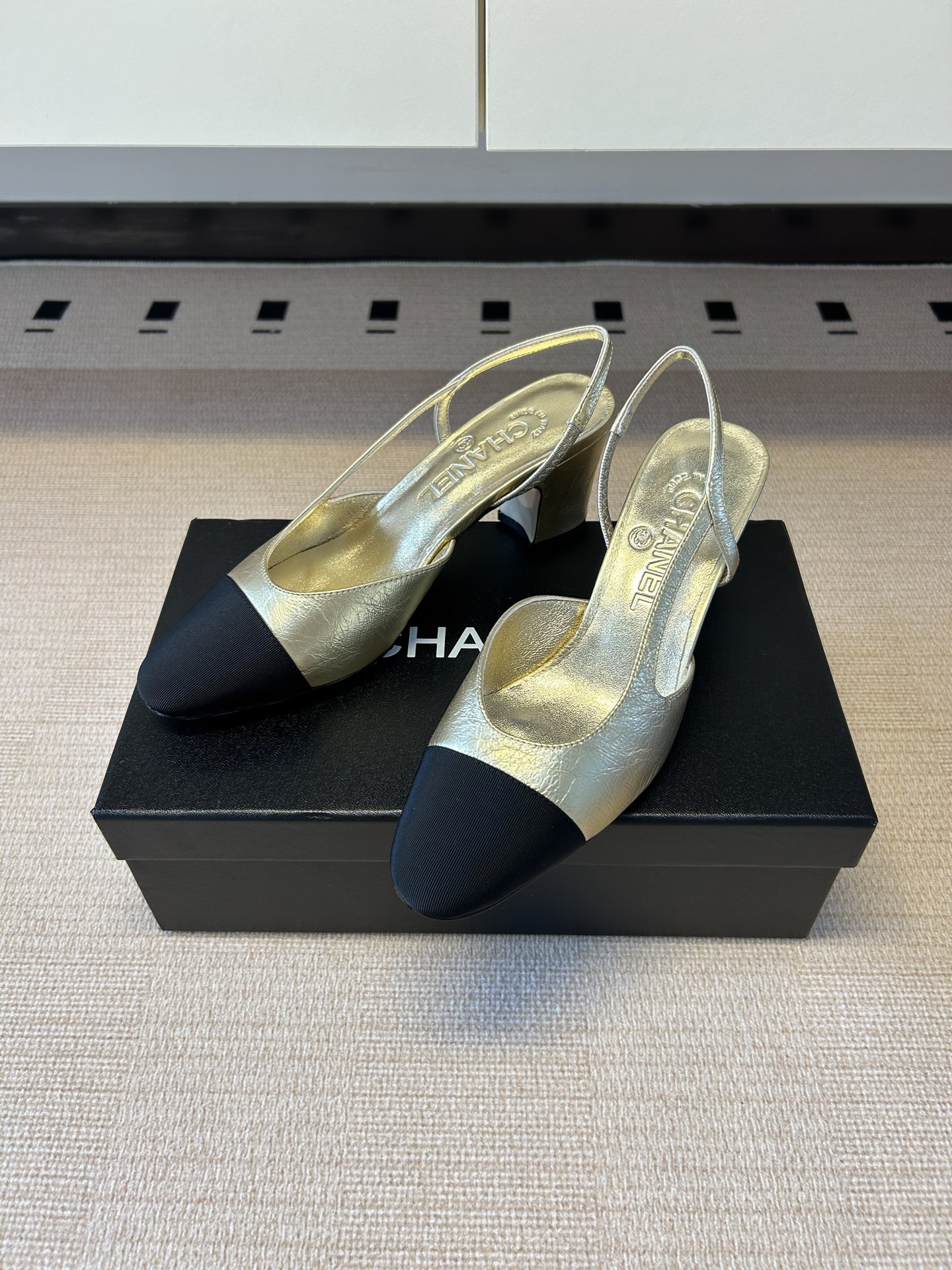 Chanel 𝐁𝐫𝐚𝐧𝐝𝐂𝐡𝐚𝐧*𝐥