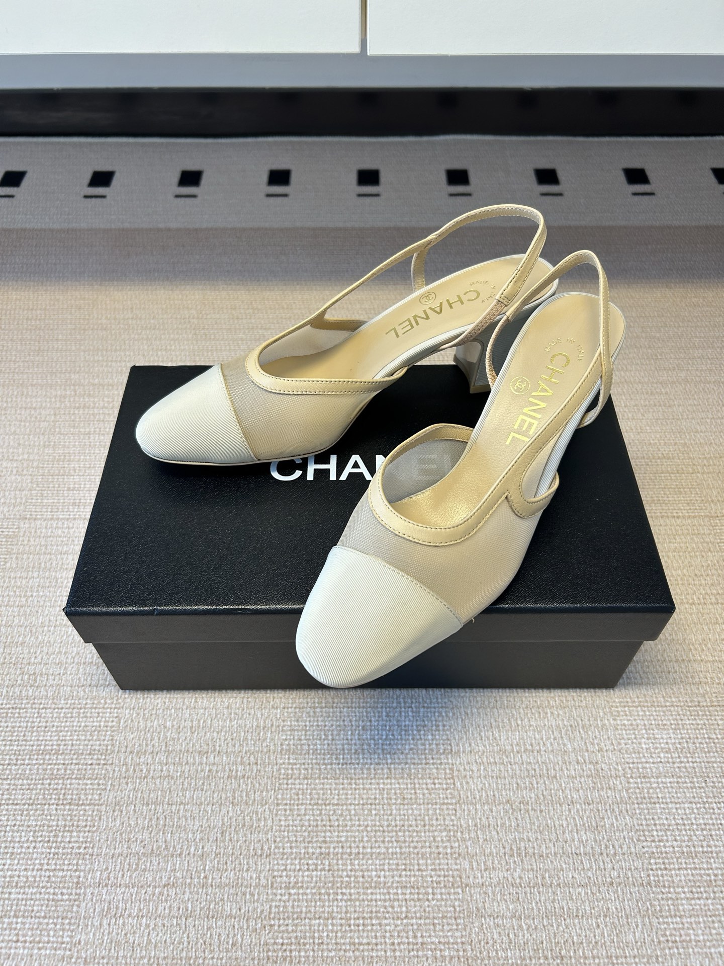 Chanel 𝐁𝐫𝐚𝐧𝐝𝐂𝐡𝐚𝐧*𝐥