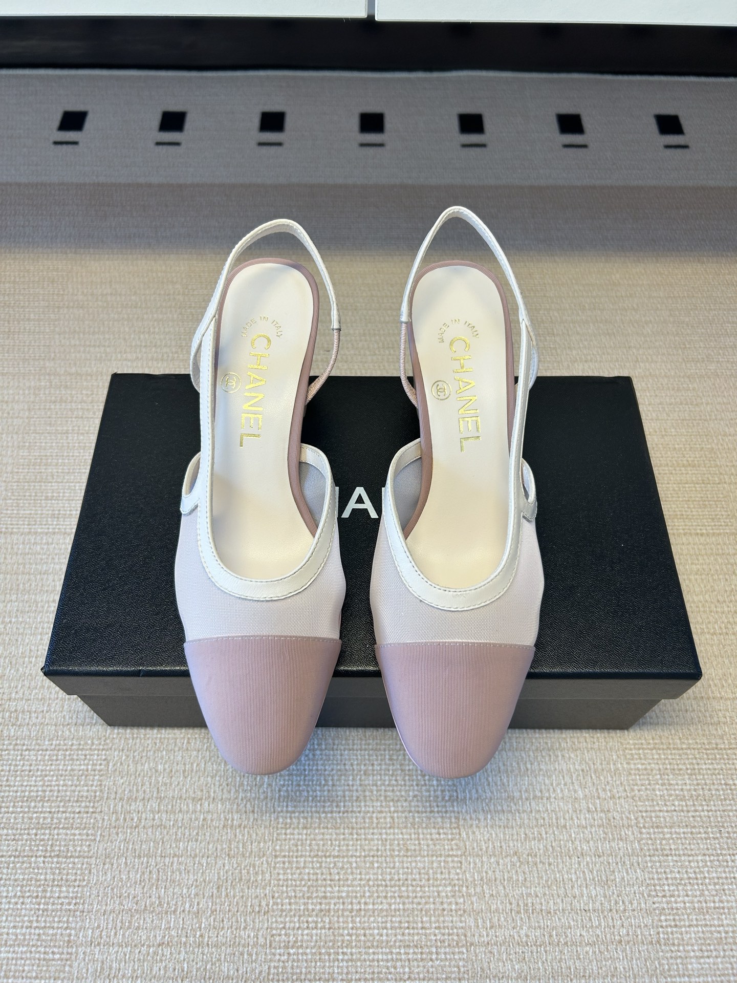 Chanel 𝐁𝐫𝐚𝐧𝐝𝐂𝐡𝐚𝐧*𝐥