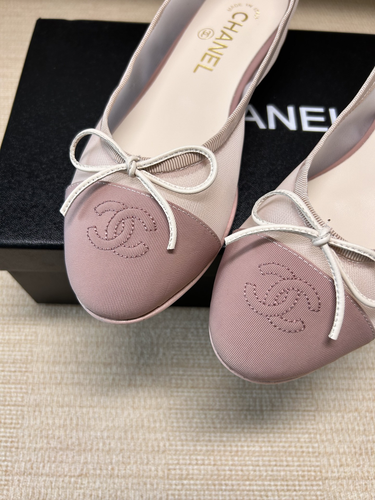 Chanel 𝐁𝐫𝐚𝐧𝐝𝐂𝐡𝐚𝐧*𝐥
