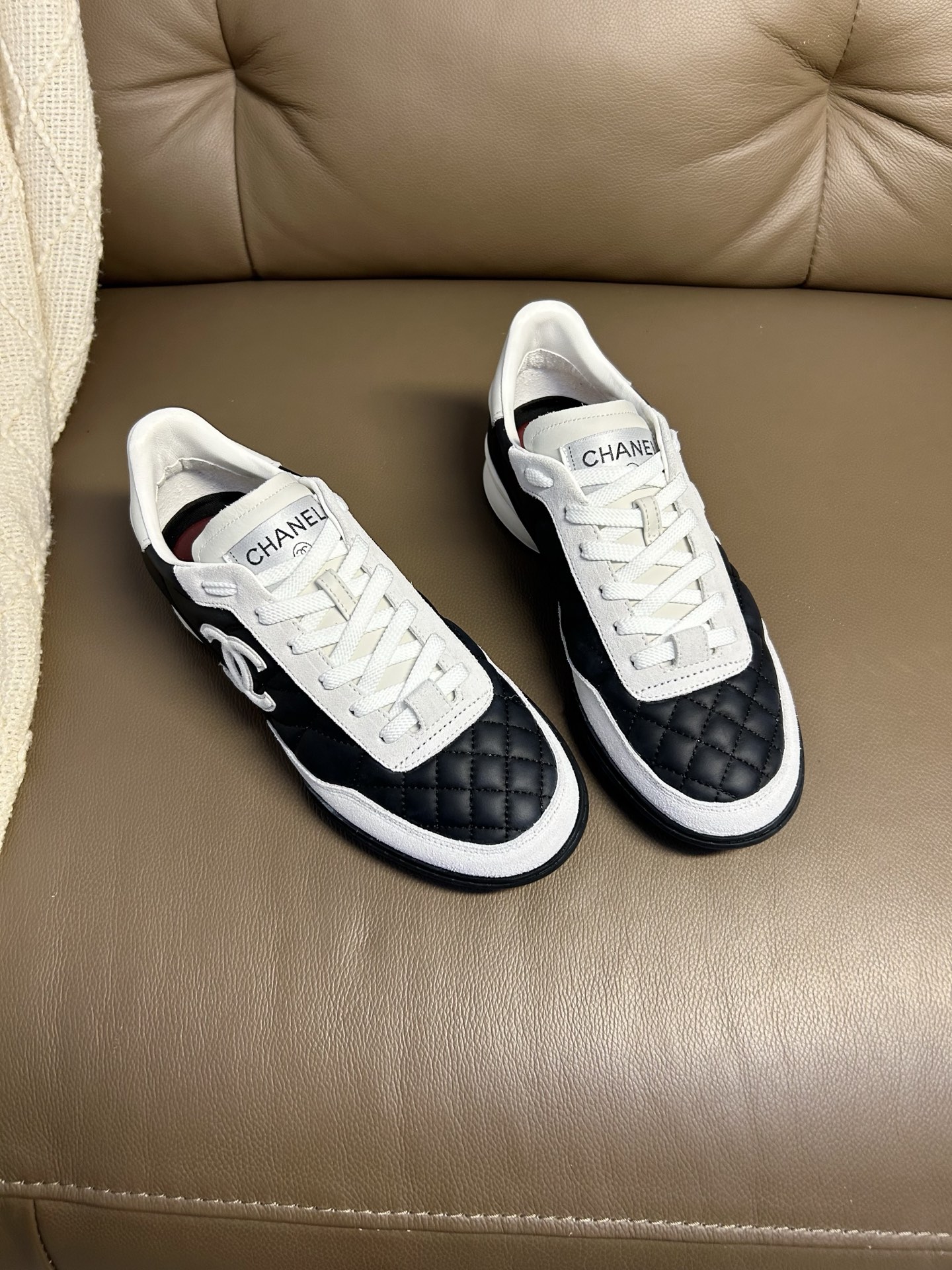Chanel 𝐁𝐫𝐚𝐧𝐝𝐂𝐇𝐚𝐧*𝐥