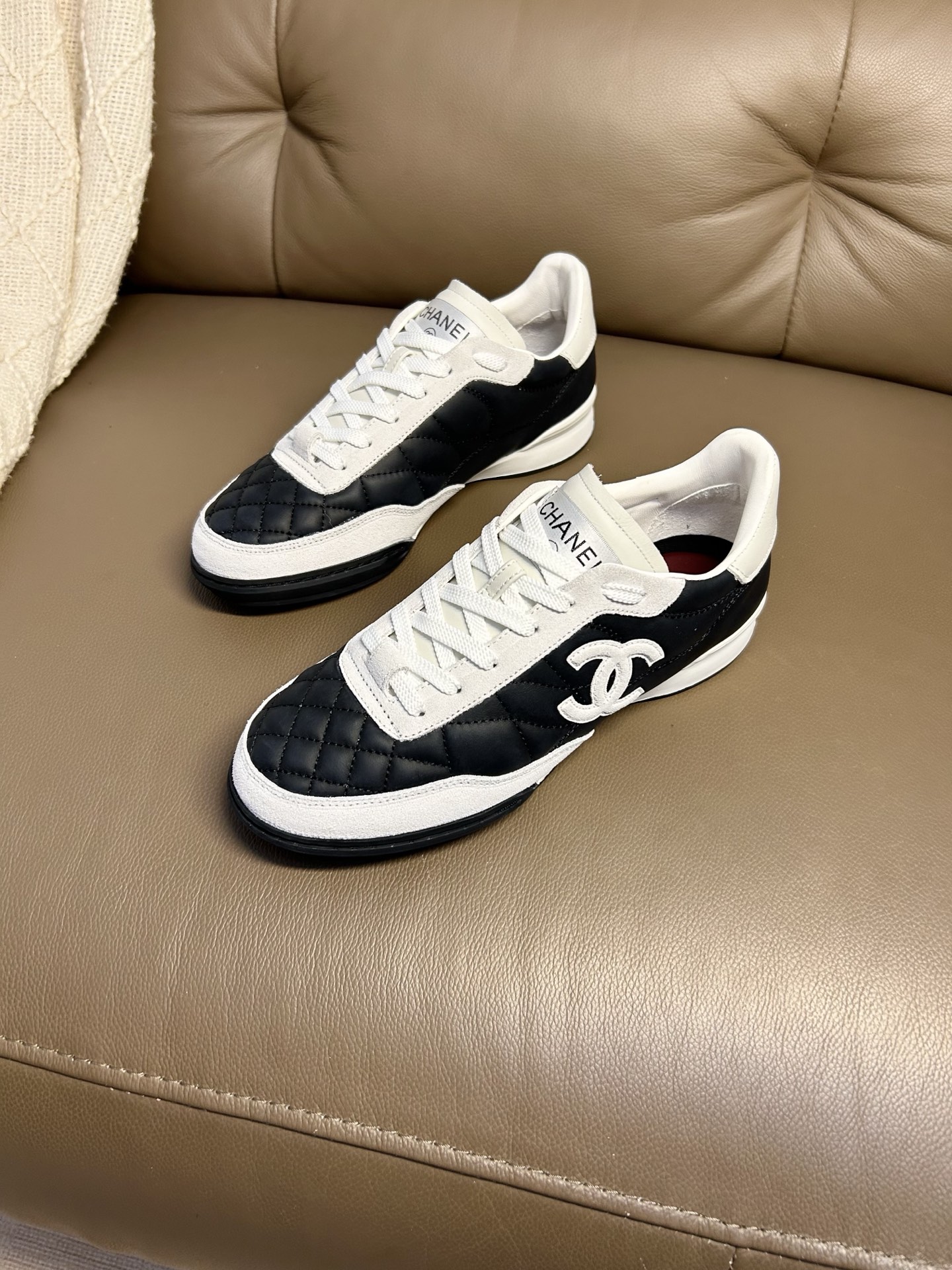 Chanel 𝐁𝐫𝐚𝐧𝐝𝐂𝐇𝐚𝐧*𝐥