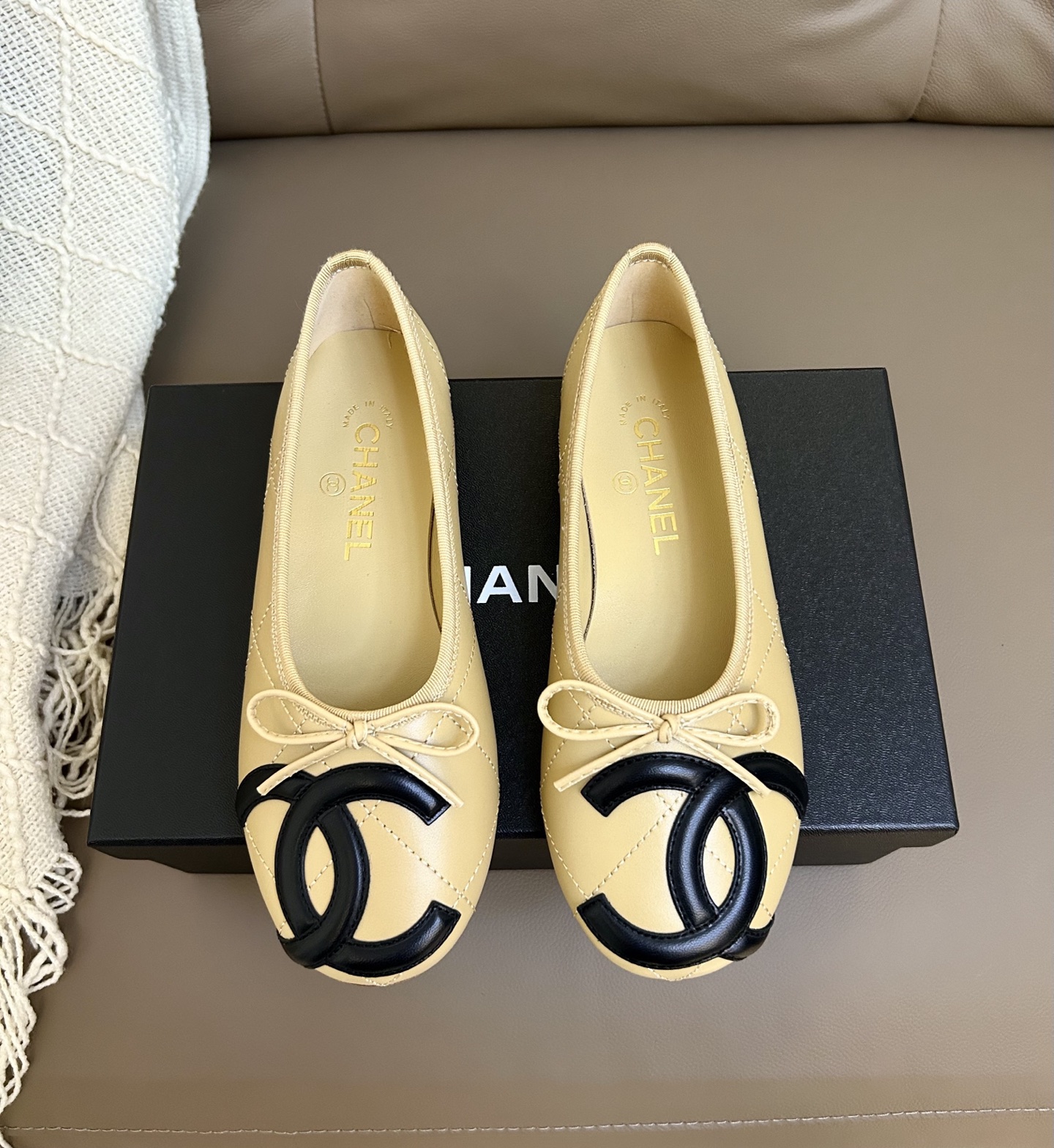 Chanel 𝐁𝐫𝐚𝐧𝐝𝐂𝐡𝐚𝐧*𝐥
