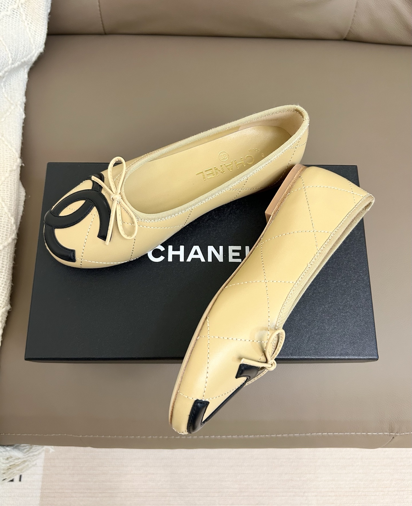 Chanel 𝐁𝐫𝐚𝐧𝐝𝐂𝐡𝐚𝐧*𝐥