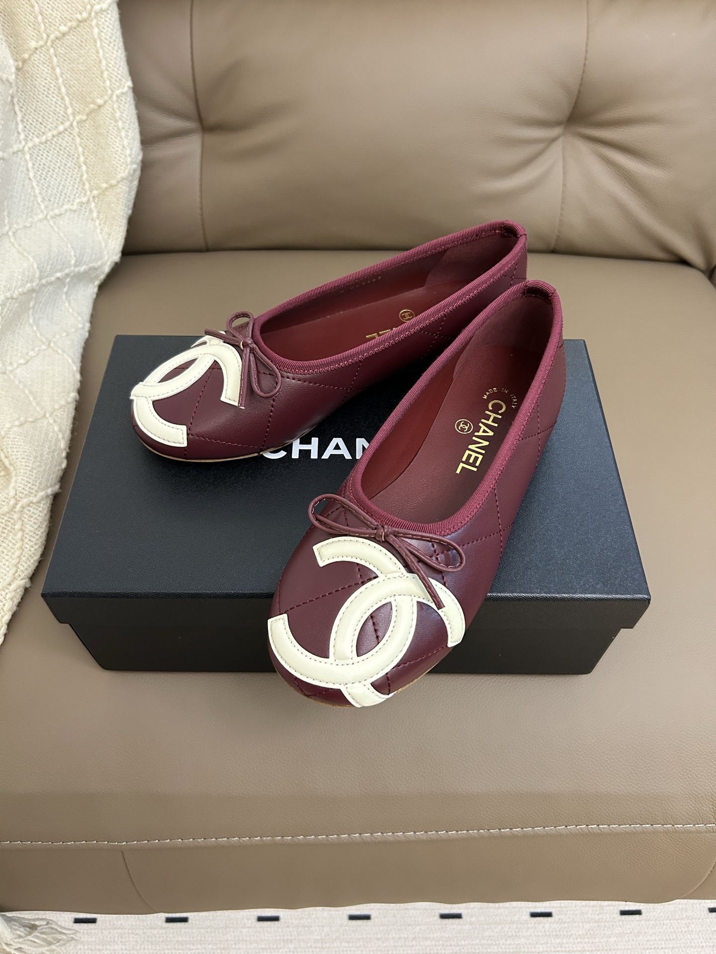 Chanel 𝐁𝐫𝐚𝐧𝐝𝐂𝐡𝐚𝐧*𝐥
