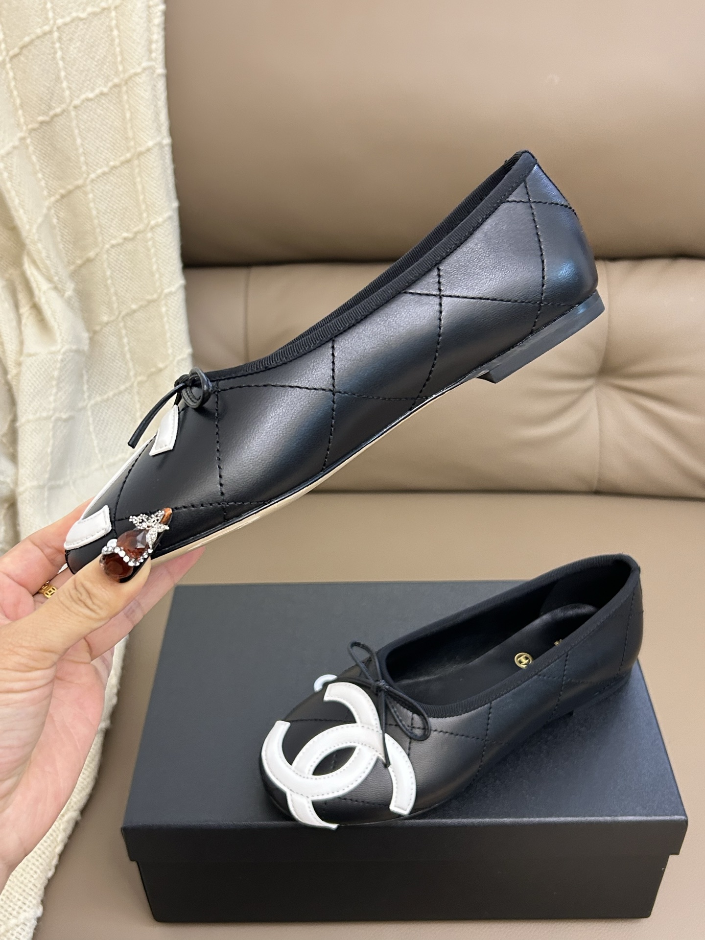 Chanel 𝐁𝐫𝐚𝐧𝐝𝐂𝐡𝐚𝐧*𝐥