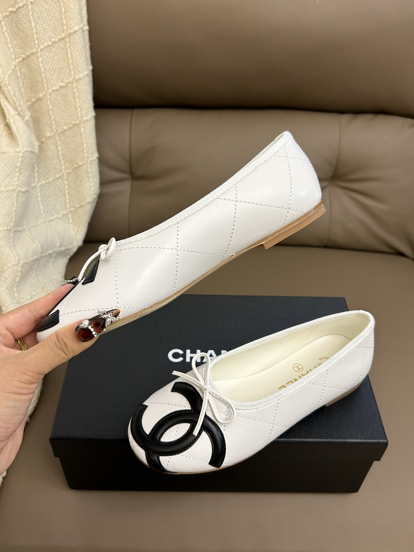 Chanel 𝐁𝐫𝐚𝐧𝐝𝐂𝐡𝐚𝐧*𝐥