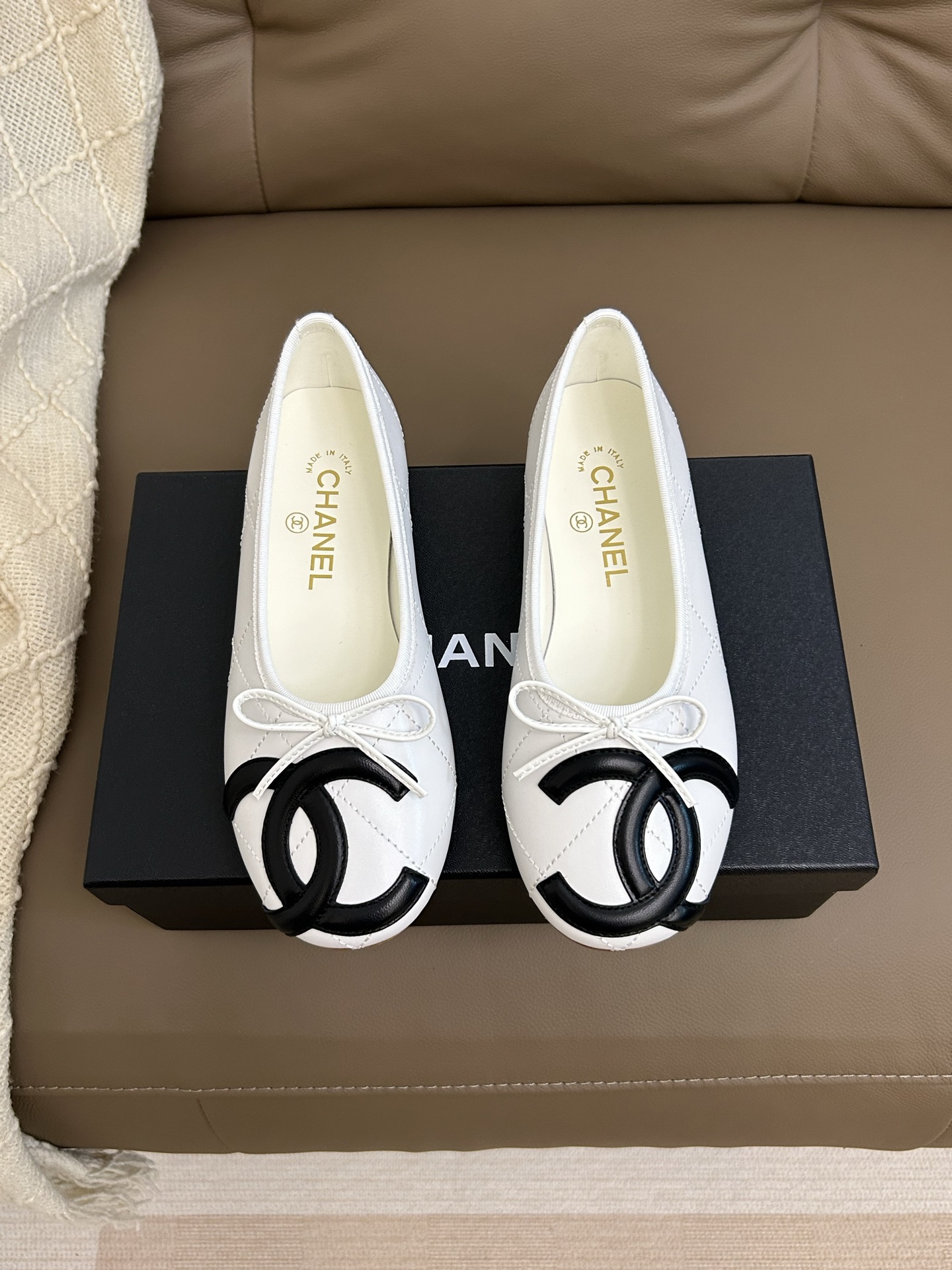 Chanel 𝐁𝐫𝐚𝐧𝐝𝐂𝐡𝐚𝐧*𝐥