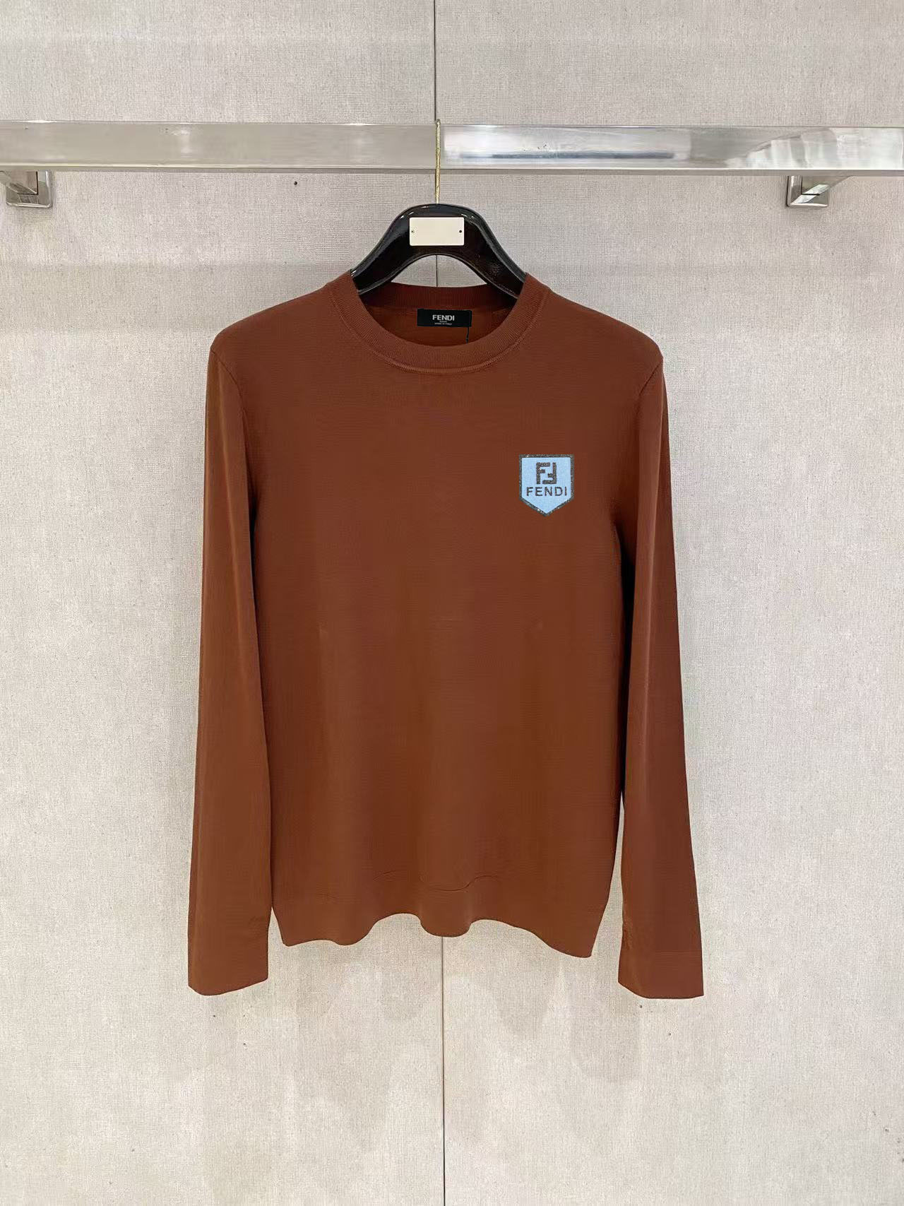 NO:502185,[Imported Laiser Wool Knitted] [No pilling, no silk hooking] Fendi's latest autumn and winter series, 1:1 top replica of the counter, full quality!  A must-have item for trendy people!  The old man who knows the goods quickly starts with size M~XXL, fendi, alexander wang19860909【进口莱赛尔羊毛针织】【不起球 不勾丝】 芬迪2025秋冬最新系列,专柜1:1顶级复刻,全品相！潮人必备单品！懂货的老铁赶紧下手 尺码M~XXL,,fendi,alexander wang,Men's clothing