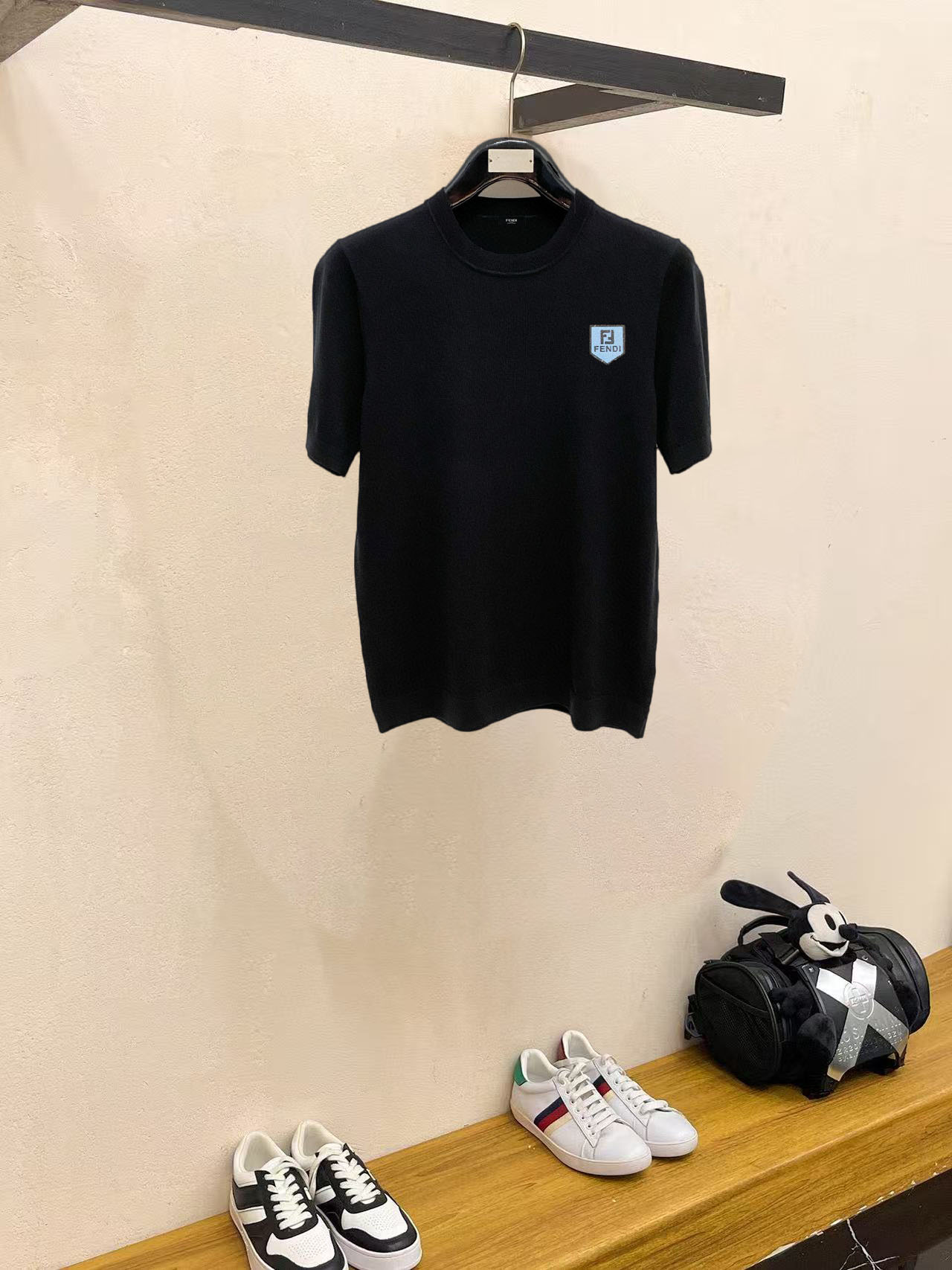 NO:508185,[Imported Laiser Wool Knitted] [No pilling, no silk hooking] Fendi's latest autumn and winter series, 1:1 top replica of the counter, full quality!  A must-have item for trendy people!  The old man who knows the goods quickly starts with size M~XXL, fendi, alexander wang19860909【进口莱赛尔羊毛针织】【不起球 不勾丝】芬迪秋冬最新系列,专柜1:1顶级复刻,全品相！潮人必备单品！懂货的老铁赶紧下手 尺码M~XXL,,fendi,alexander wang,Men's clothing