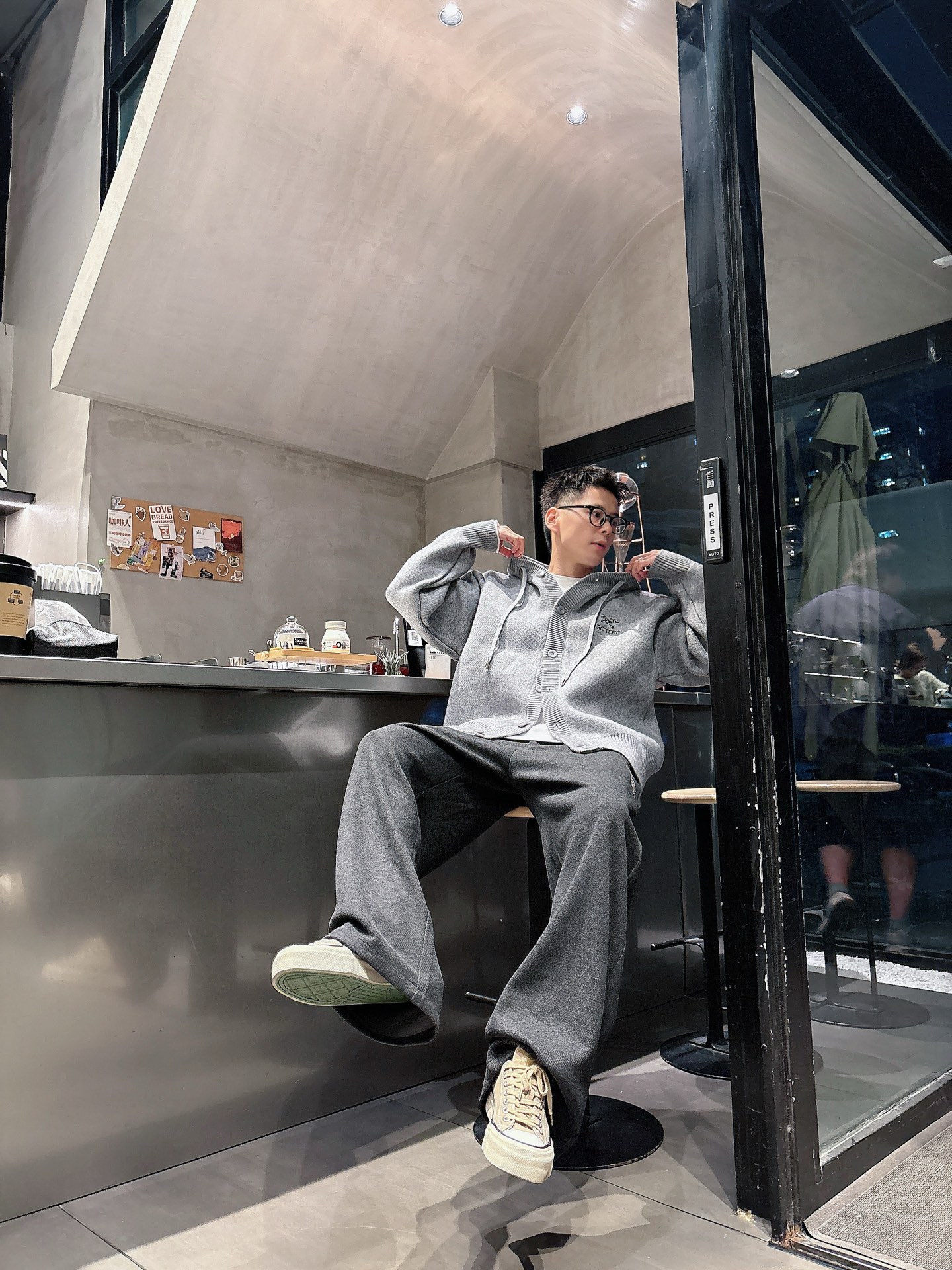 🌾 始祖鸟 🆕2025秋冬新款休闲裤！官网同步发售。品牌经典LOGO休闲裤 ，定制面料，舒适度极好，手触