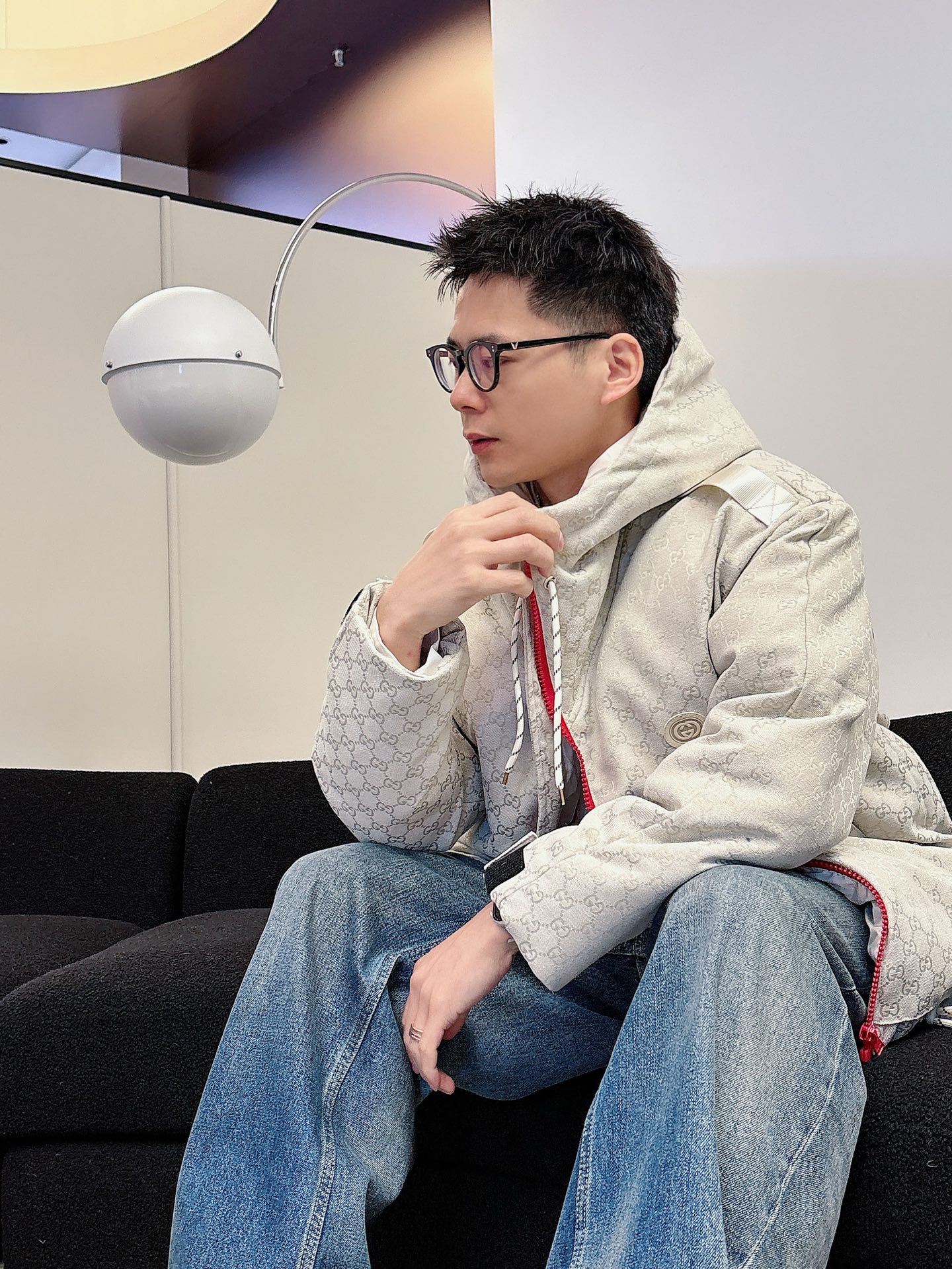 古奇 官网款2025秋冬新款羽绒服。这款号称羽绒服届最高端的，全部90绒的三标齐全带着经典的Logo组合