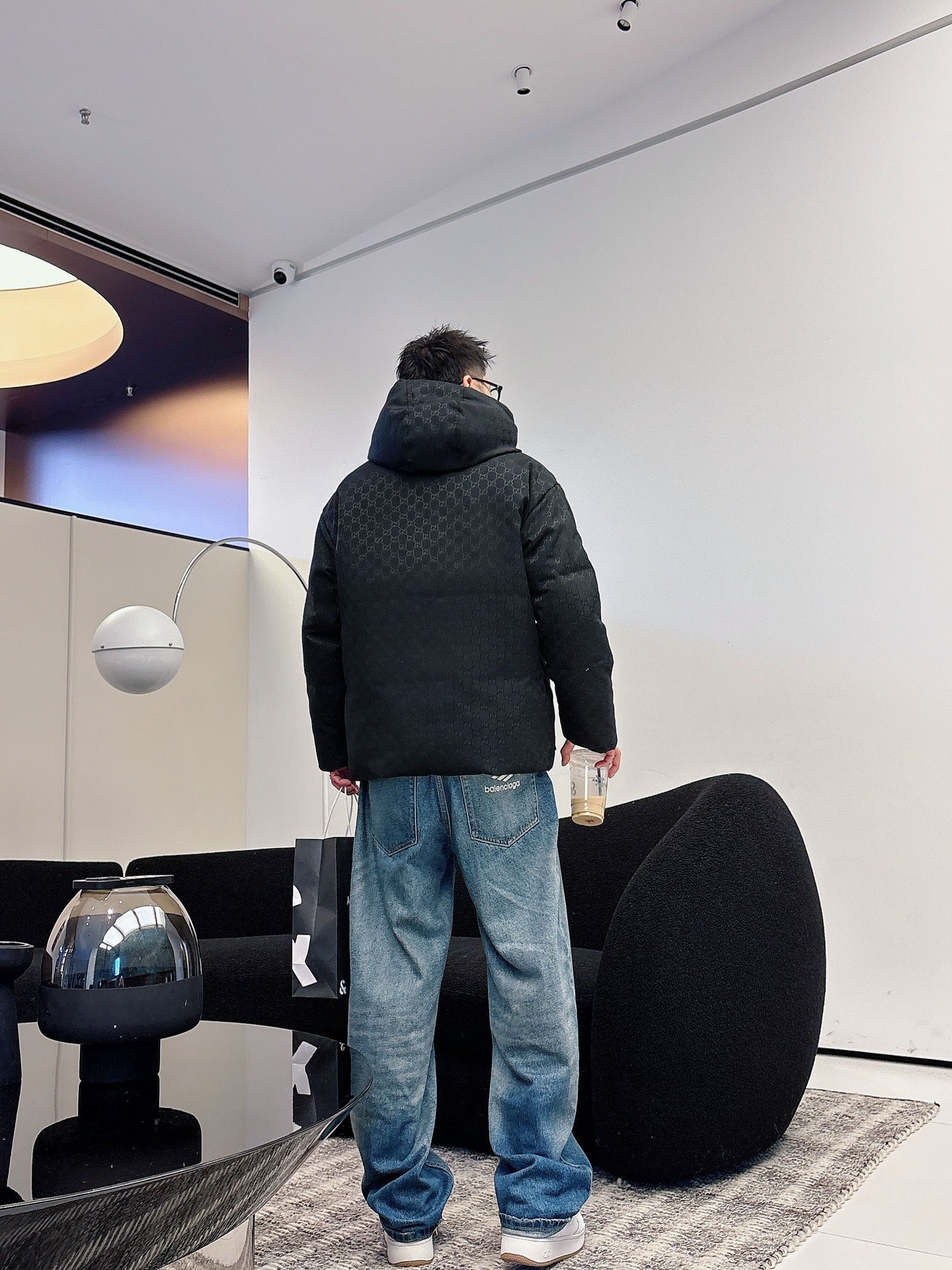 古奇 官网款2025秋冬新款羽绒服。这款号称羽绒服届最高端的，全部90绒的三标齐全带着经典的Logo组合