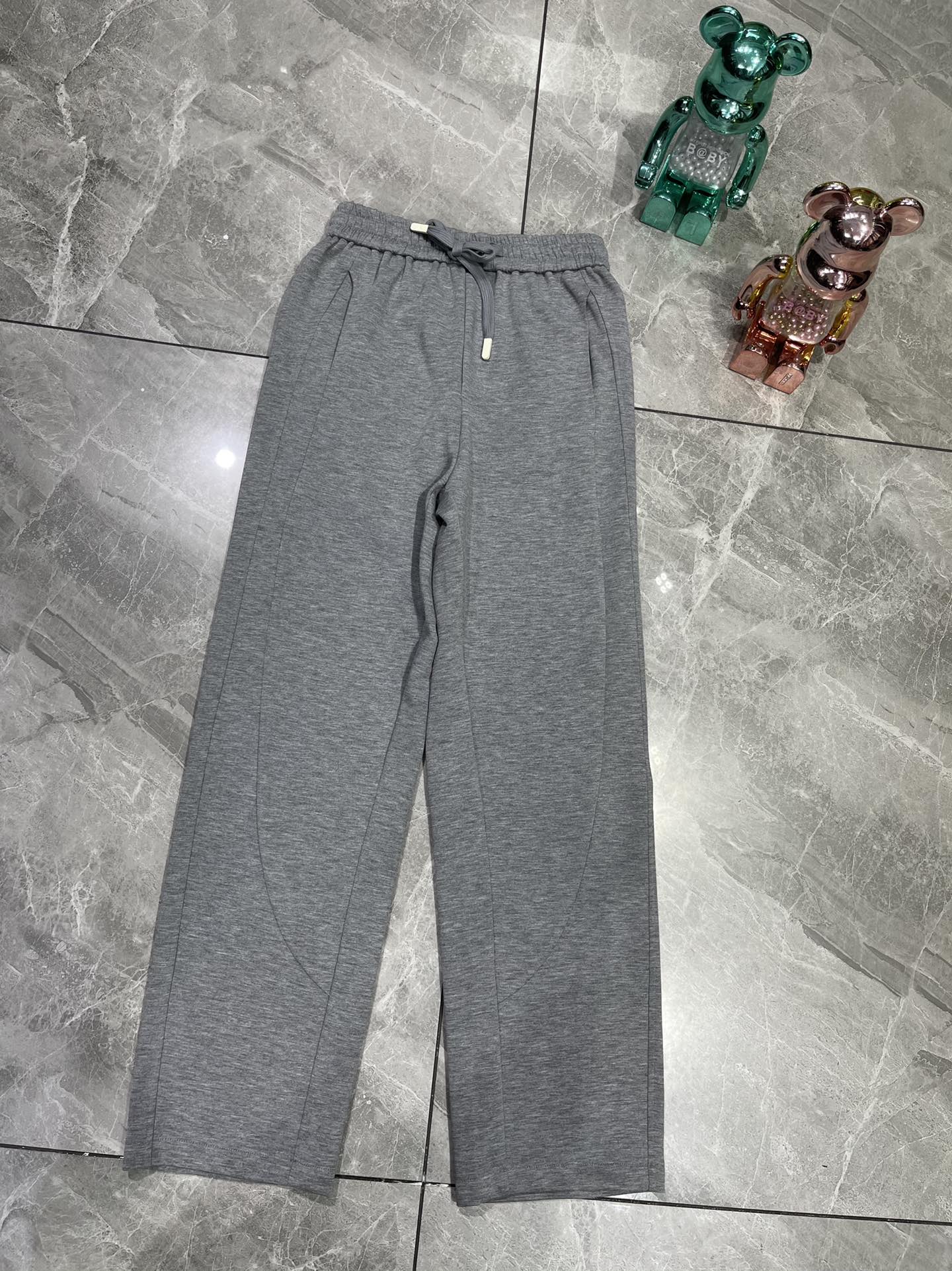 High-End Female Suit Set for Spring 2025: Blouse, Pants, Hat, Wind-Proof Coat. Sizes S-XXL. Keywords: fashion, tall, thin. - 图片 7
