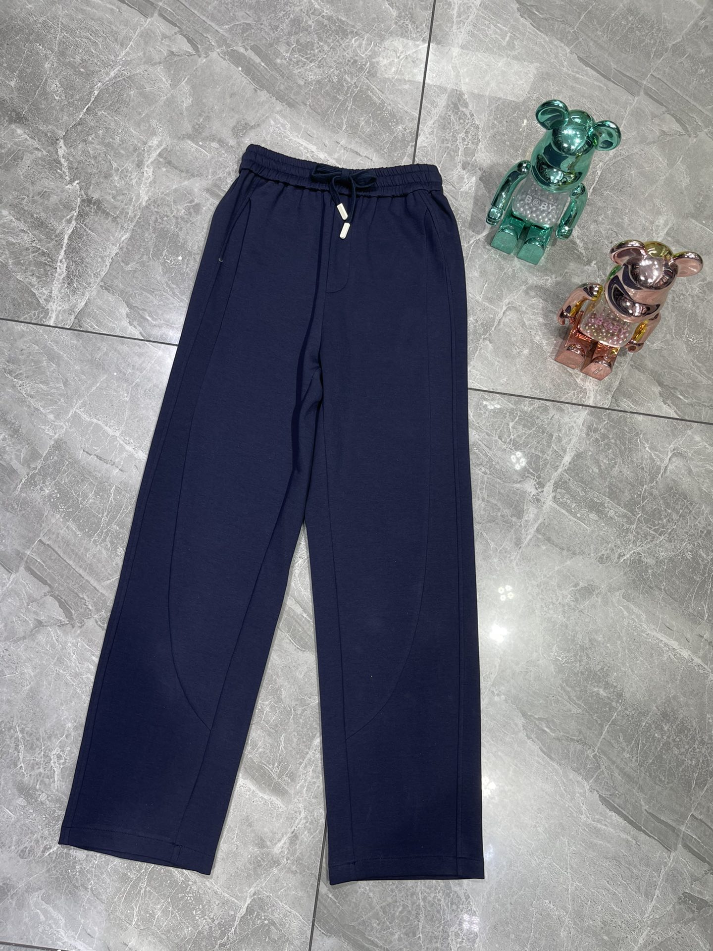 High-End Female Suit Set for Spring 2025: Blouse, Pants, Hat, Wind-Proof Coat. Sizes S-XXL. Keywords: fashion, tall, thin. - 图片 6