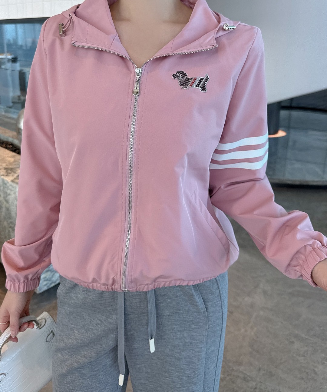 High-End Female Suit for Autumn 2025 Fashion Trends – Blouse, Pants, and Coat Details - 图片 4
