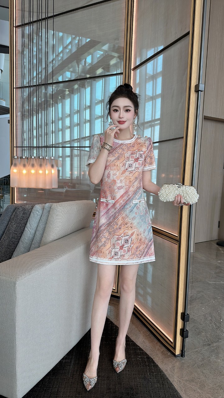 High-end Women’s Dress 2025: Elegant, High-quality, S-XXL Sizes, Unique Design Elements - 图片 1