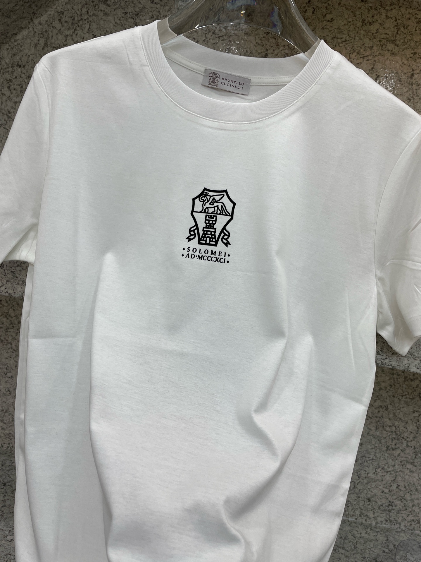 “BC Brunette’s 2025 Custom Velvet T-shirt Collection: Abstract Luxury Trend Design” - 图片 7