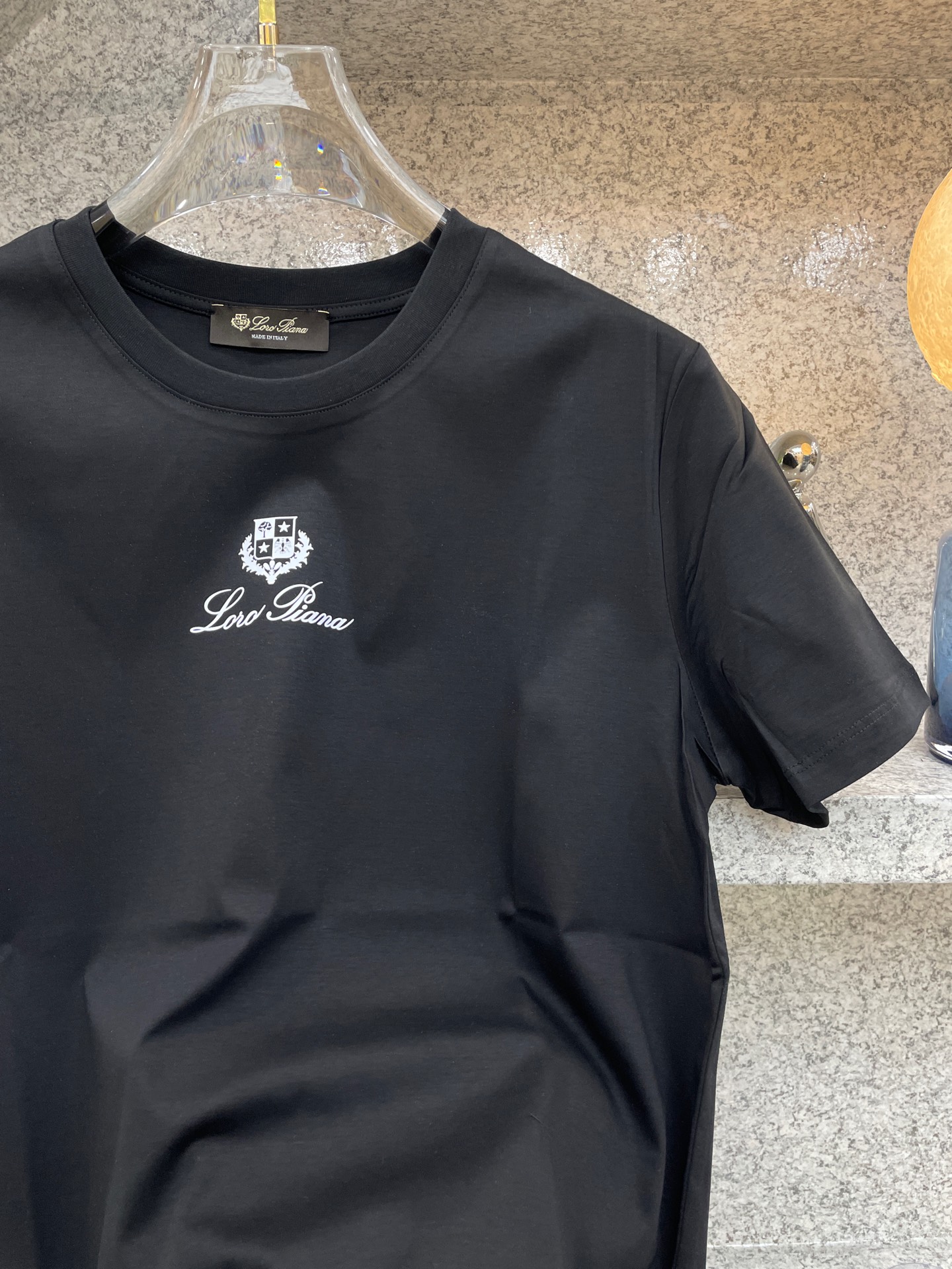 Luxurious Custom Double Silk Velvet T-shirt for 2025 Spring/Summer Trend in Abstract Design - 图片 8