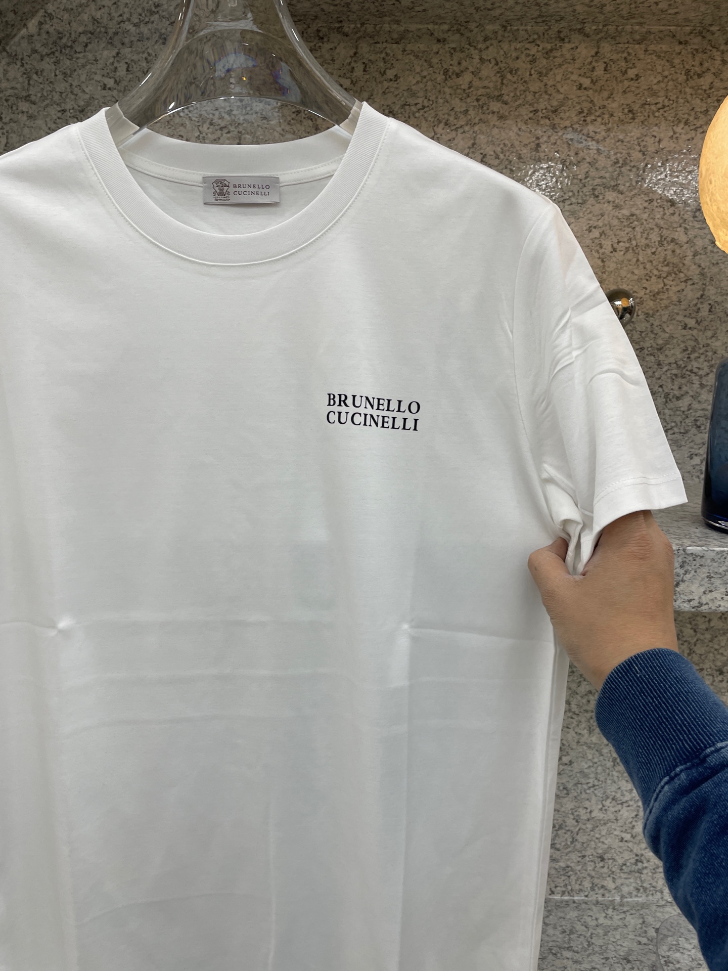 “BC Brunette’s 2025 Spring/Summer Custom Velvet T-shirt Collection: Abstract Medusa Design” - 图片 9