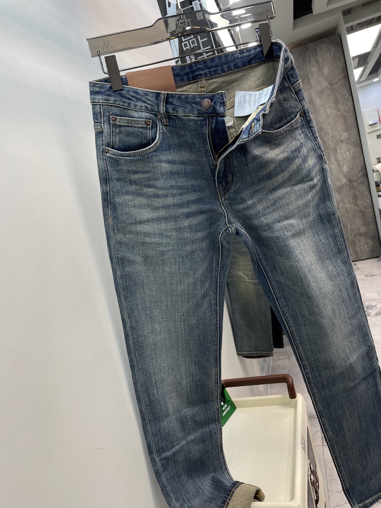 PRAD普拉哒 25ss😘爆款蓝标三角 春夏😍牛仔裤🆕经典潮流蓝色系 柔软亲肤面料 专柜限量款 奢华感