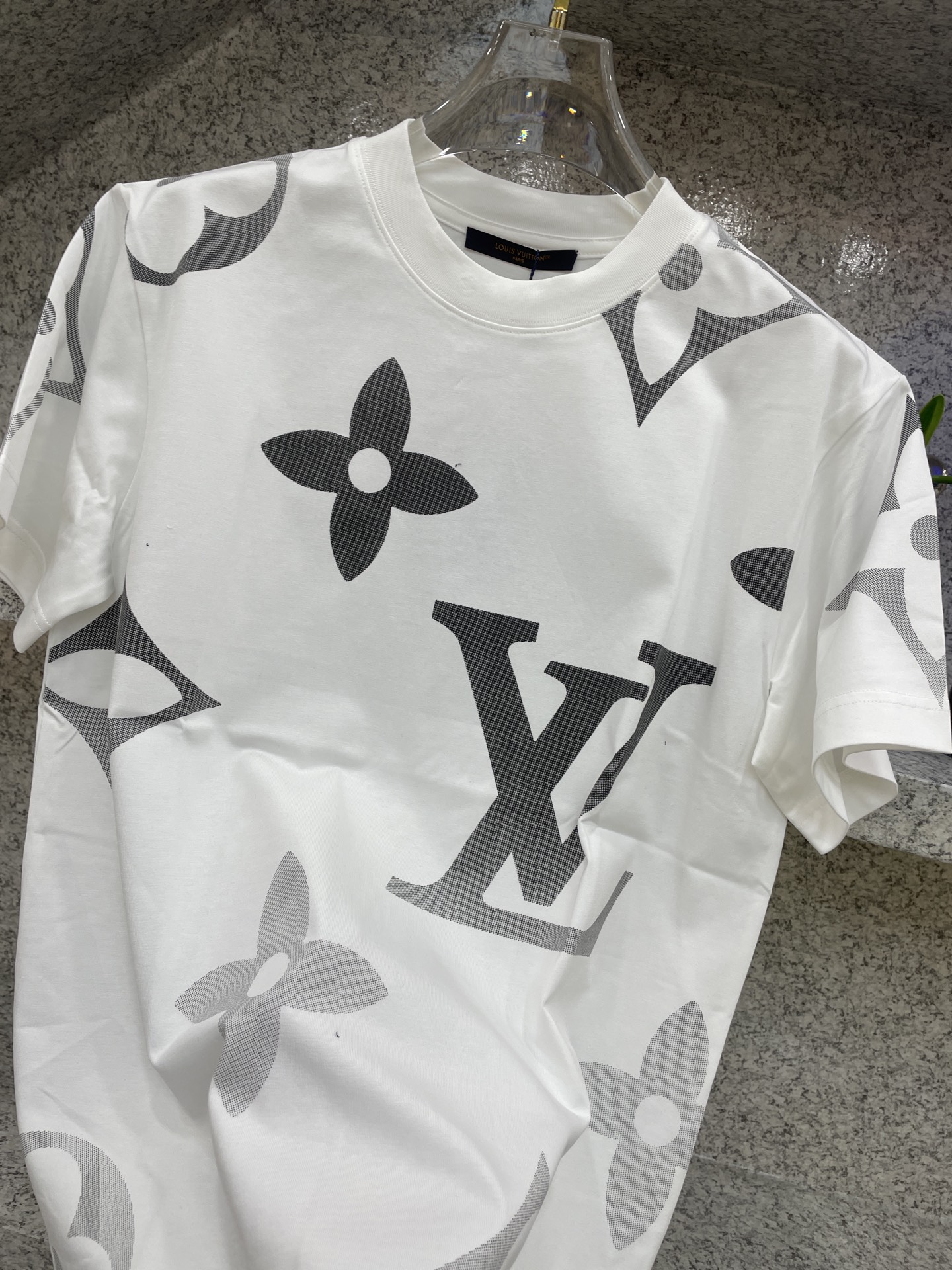 LY  短袖圆领T恤服装,男 9