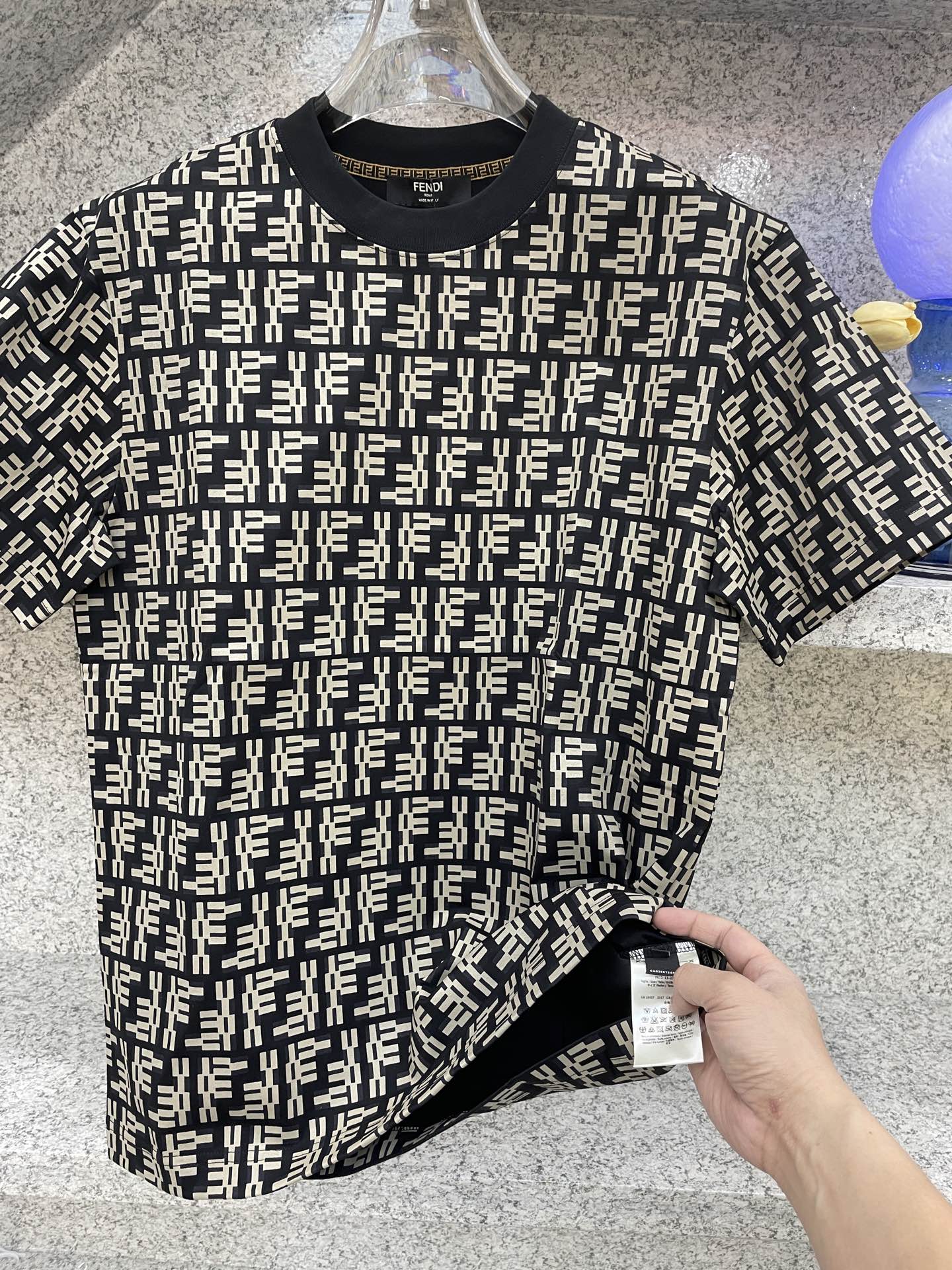 Fendi T恤服装,男 4 Fendi T恤服装,男 4