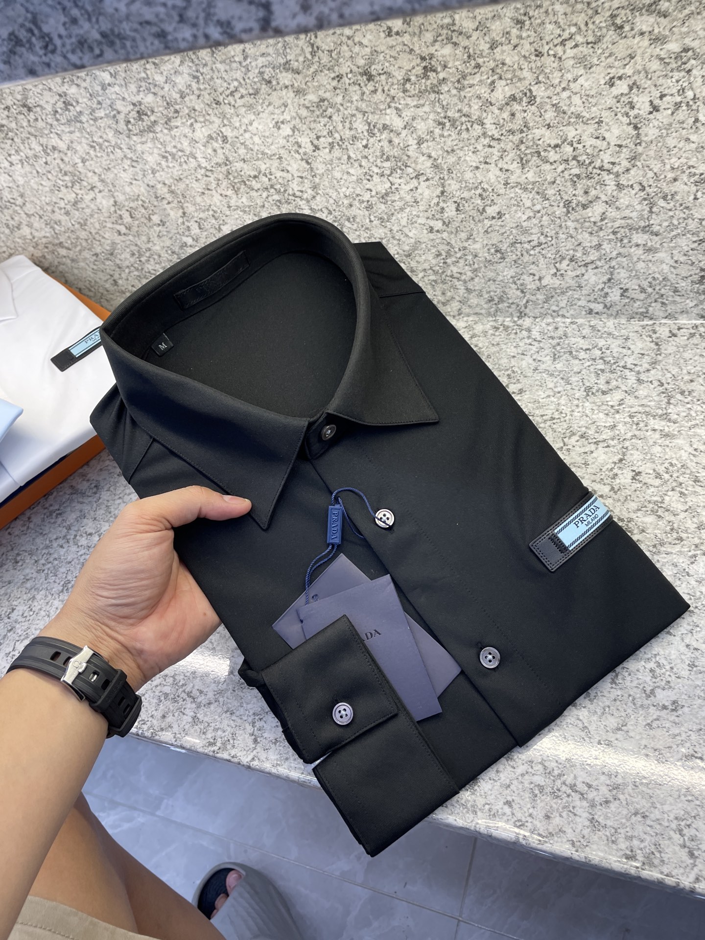   【PRAD】普拉哒🦉25//ss 全年常穿衬衣🆕高货🅰️精致官网细节专柜热卖款衬衫 立挺亲肤有光泽 