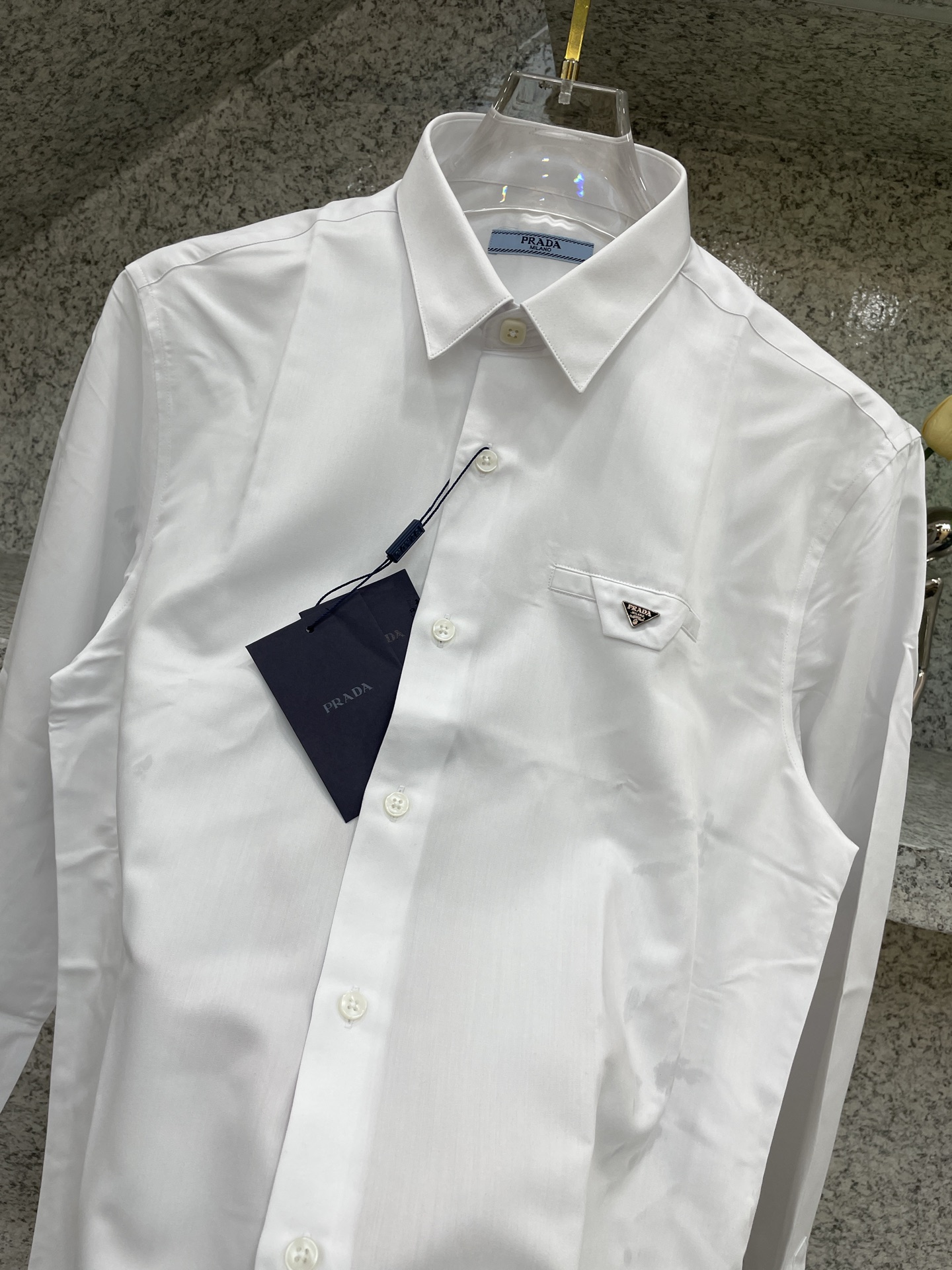   【PRAD】普拉哒🦉25//ss 全年常穿衬衣🆕高货🅰️精致官网细节专柜热卖款衬衫 立挺亲肤有光泽 