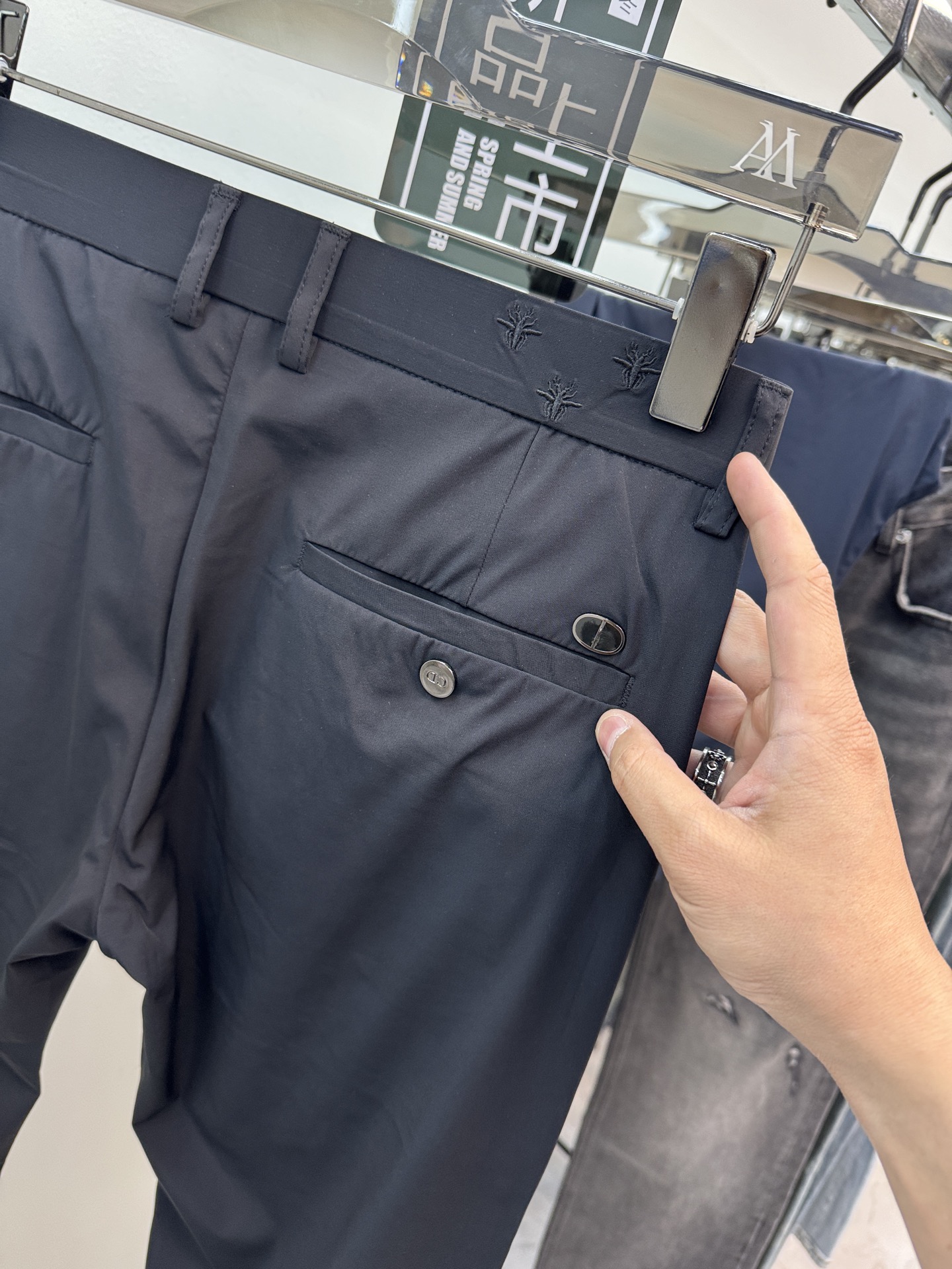  CD迪澳🔈夏季👖满满品质感休闲裤 奢华原版订制五金+进口磁吸扣子 锦纶天丝超薄速干殊订制面料 细节处