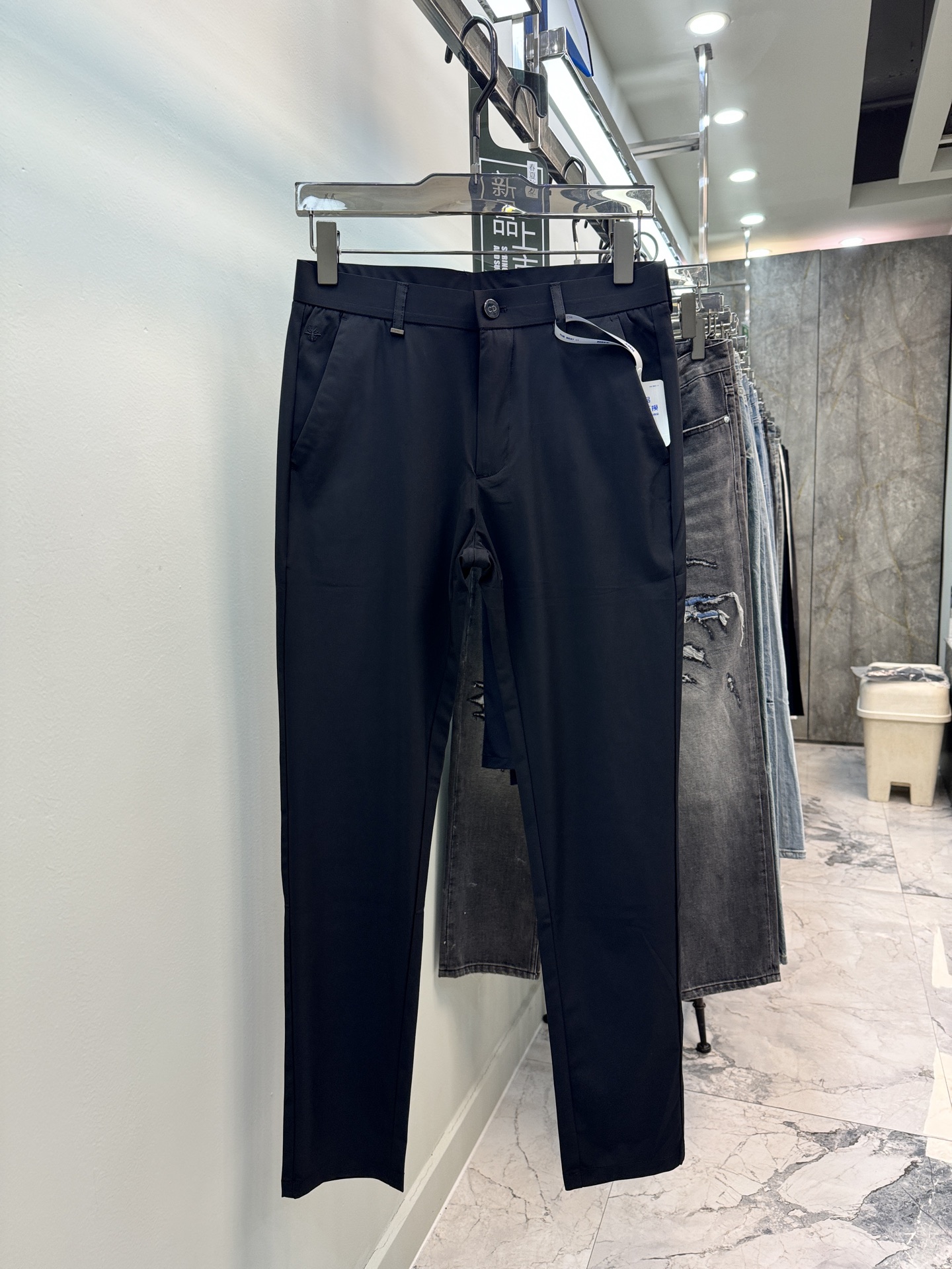   CD迪澳🔈夏季👖满满品质感休闲裤 奢华原版订制五金+进口磁吸扣子 锦纶天丝超薄速干殊订制面料 细节处