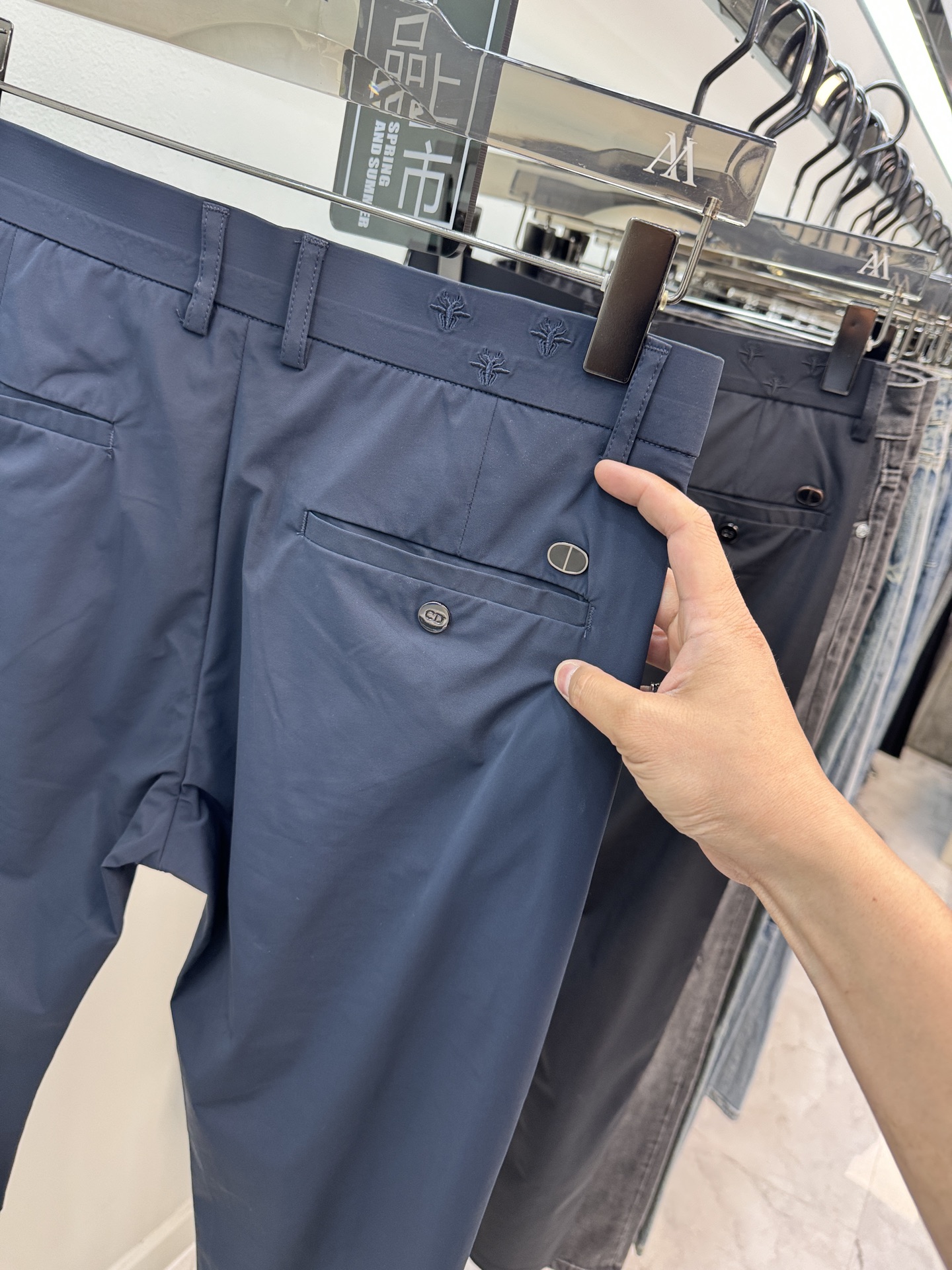   CD迪澳🔈夏季👖满满品质感休闲裤 奢华原版订制五金+进口磁吸扣子 锦纶天丝超薄速干殊订制面料 细节处