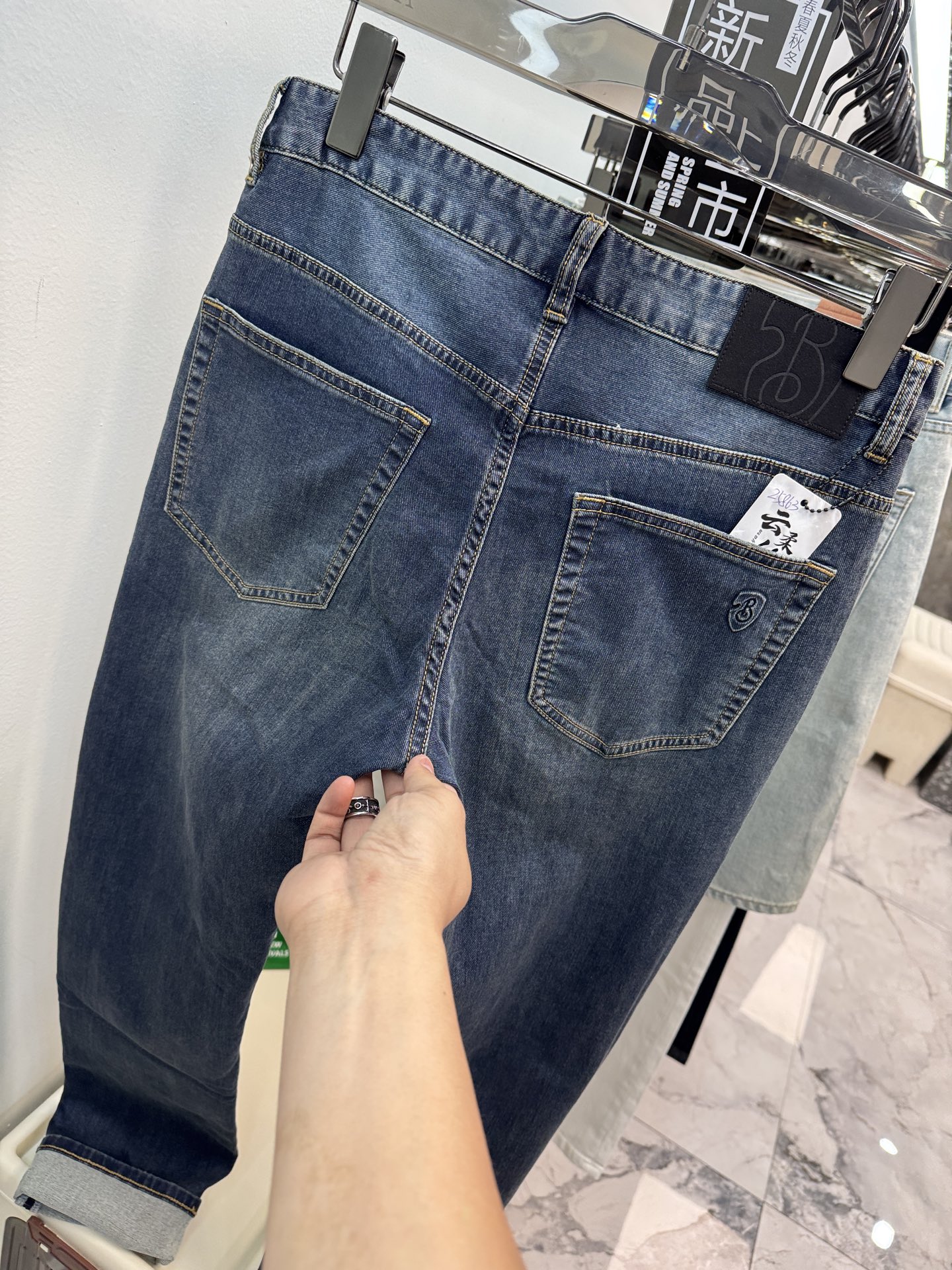 BBR Bogarly: 25 Years of Luxurious Men’s Tailoring with Simple, Comfortable Designs - 图片 6