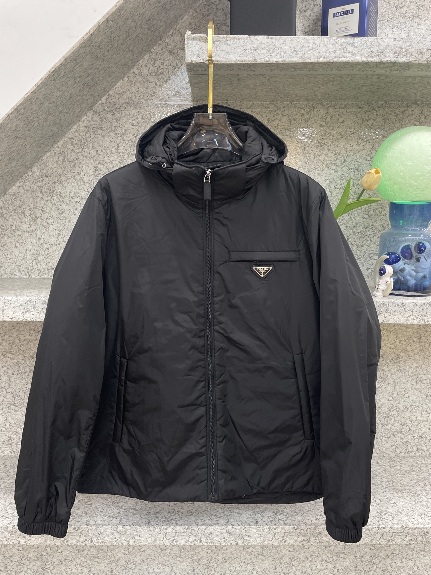 羽绒服 PRAD普拉哒🔈顶级鸭绒连帽羽绒服✅超高端品相🥰官网外料内衬都选用东丽克轻材质，超柔 超细腻 超
