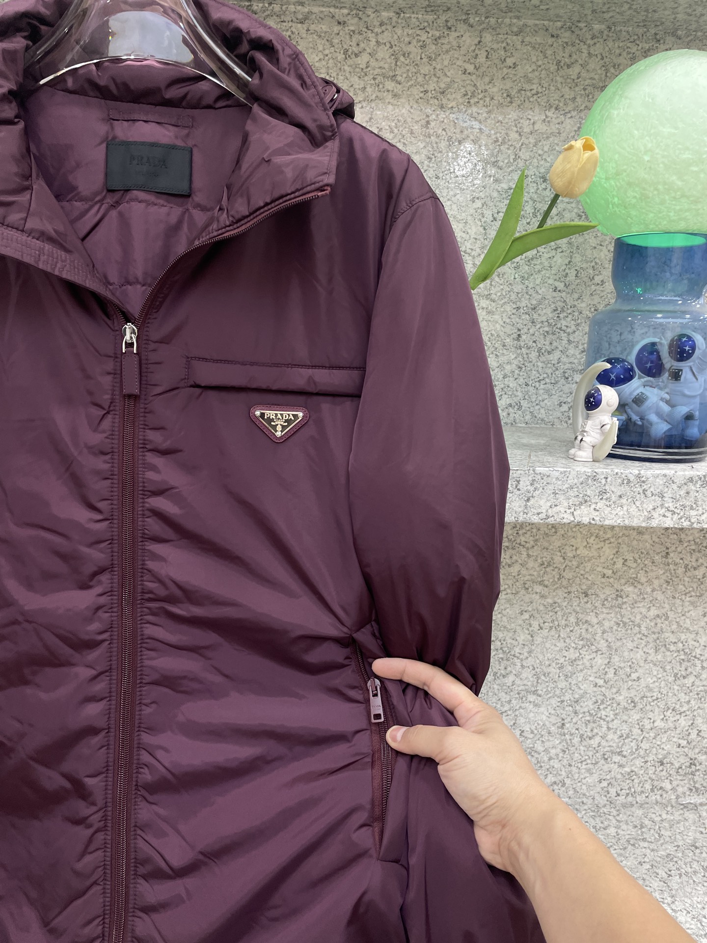 羽绒服 PRAD普拉哒🔈顶级鸭绒连帽羽绒服✅超高端品相🥰官网外料内衬都选用东丽克轻材质，超柔 超细腻 超