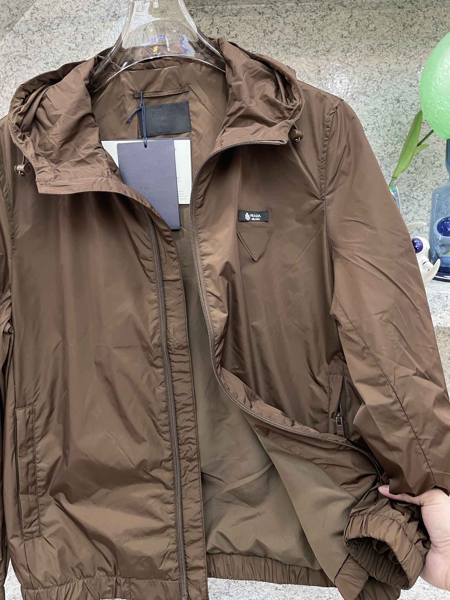 PRAD普拉哒🆕X官网同款🆕专柜系列🥰原版复刻 最高版本🆕风衣外套卖过都知道这工厂 新款帅气风衣外套‼️