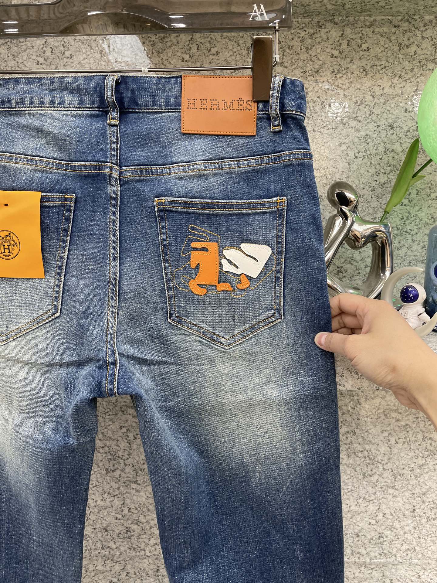 HERSM爱玛士🔈春夏26🐴新品美赞牛仔裤🔈微弹力臻选上等面料🔈马🐴皮工艺元素刺绣 爆赞款 帅气柔软亲肤